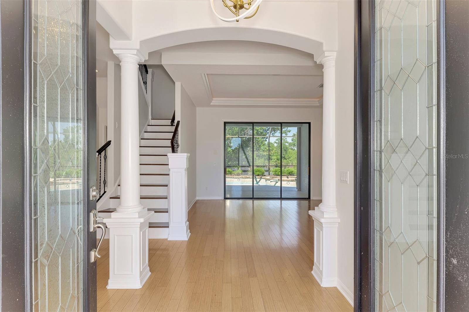THREE OAKS - Residential