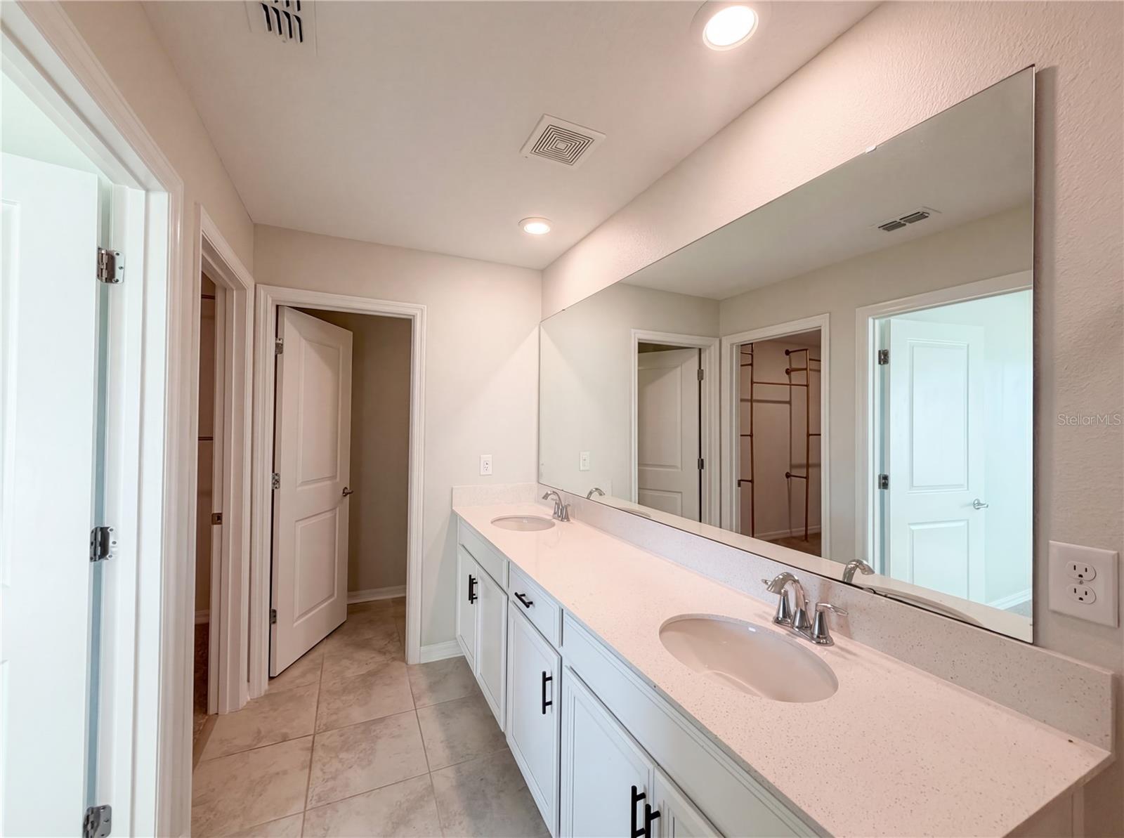 STONEYBROOK HILLS - Residential