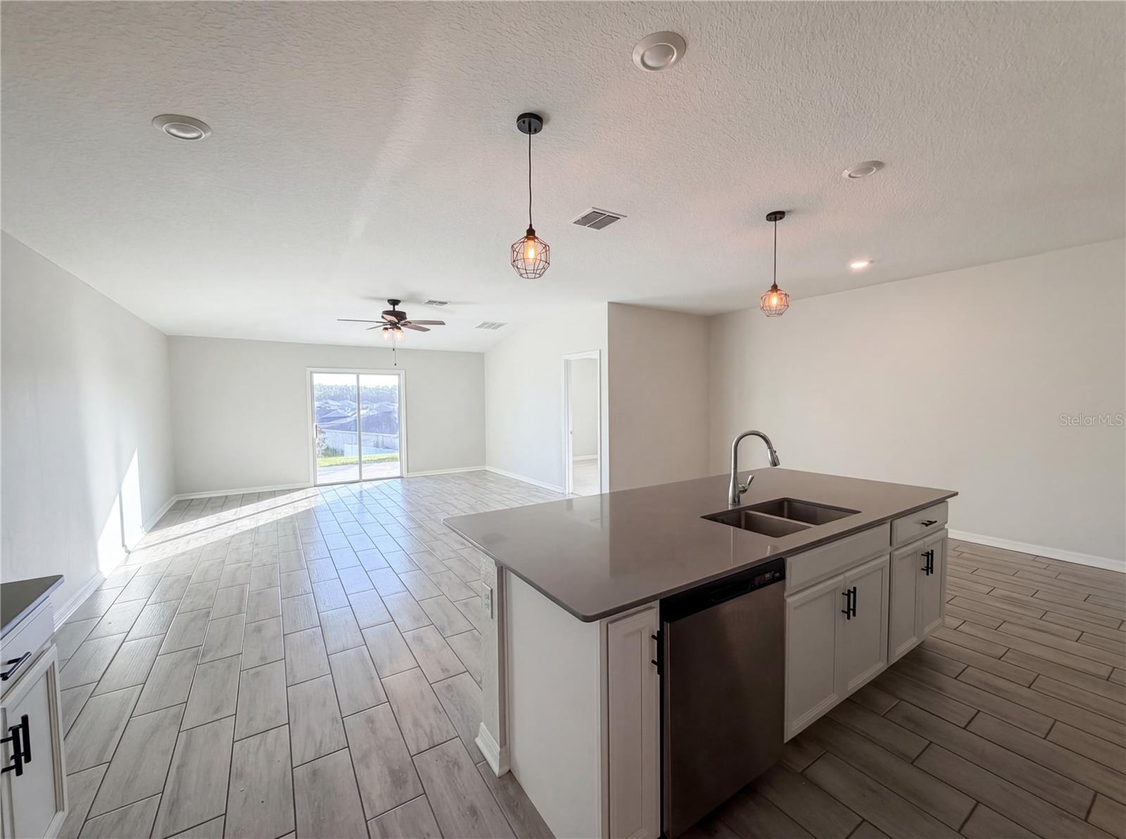 STONEYBROOK HILLS - Residential