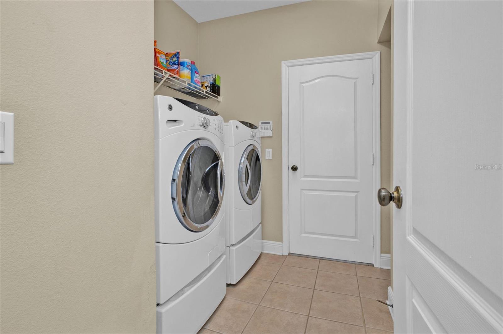 SUNCOAST LAKES - Residential