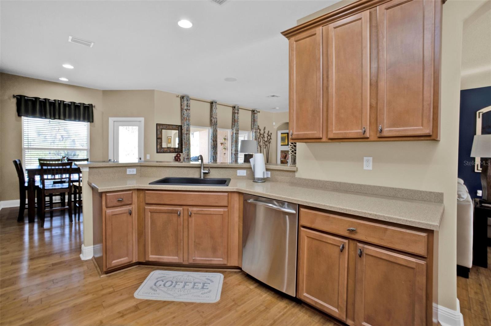 SUNCOAST LAKES - Residential