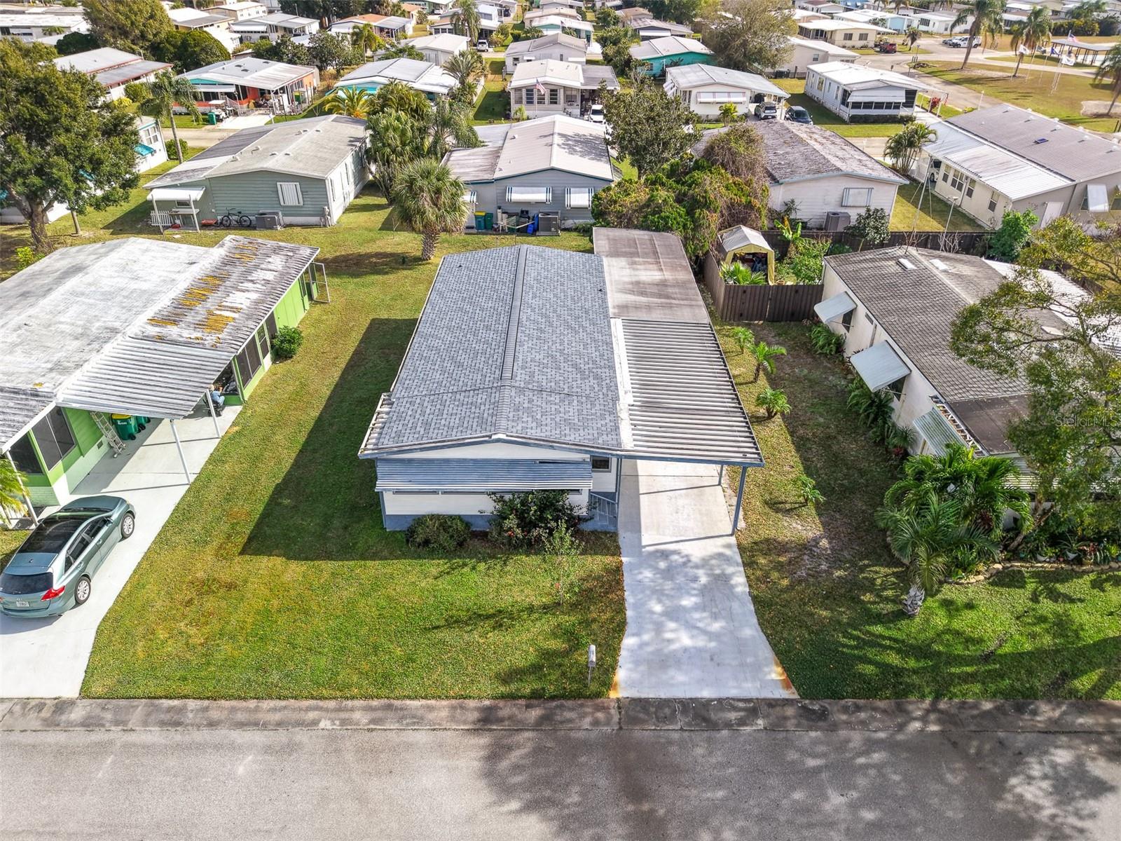 HOLLYWOOD ESTATES - Residential