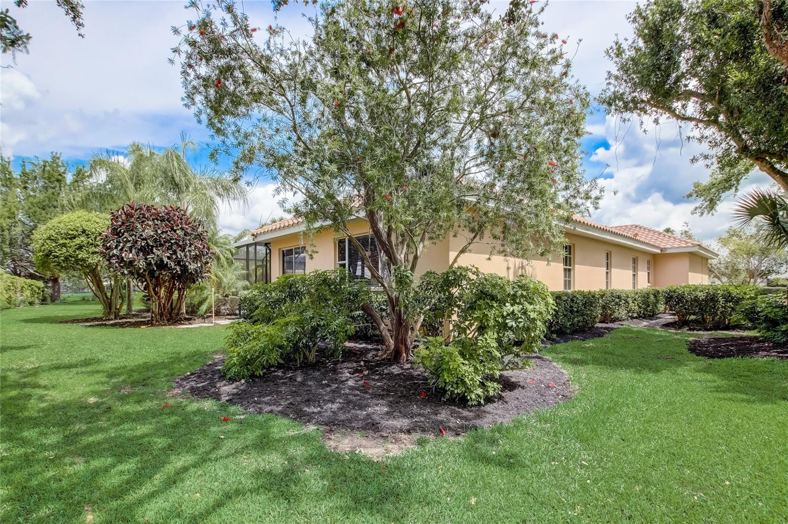 VENICE GOLF & COUNTRY CLUB - Residential