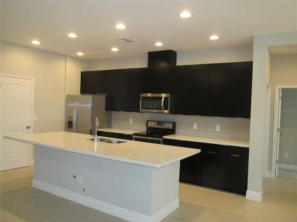 Photo of 7252 Backwoods Trail, Windermere, FL 34786 (MLS # O6437127)