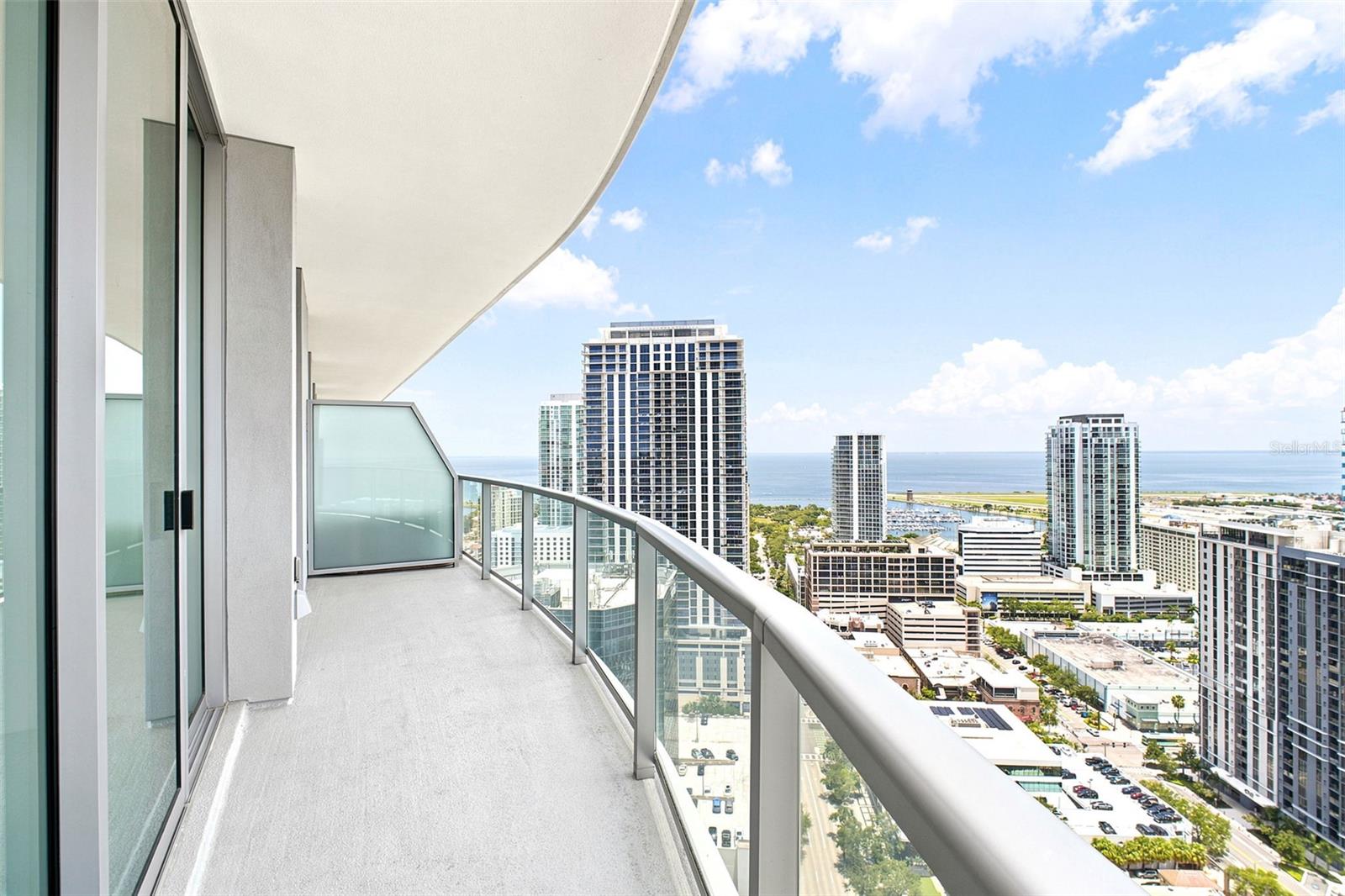 400 CENTRAL AVENUE 2901