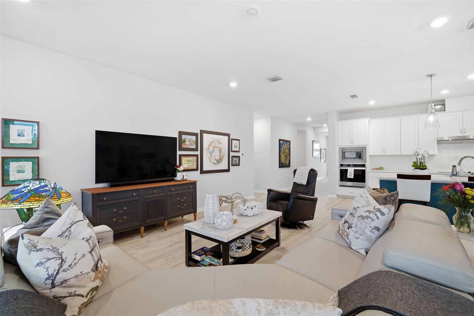 CHAPEL XINGS PCLS D & H - Residential