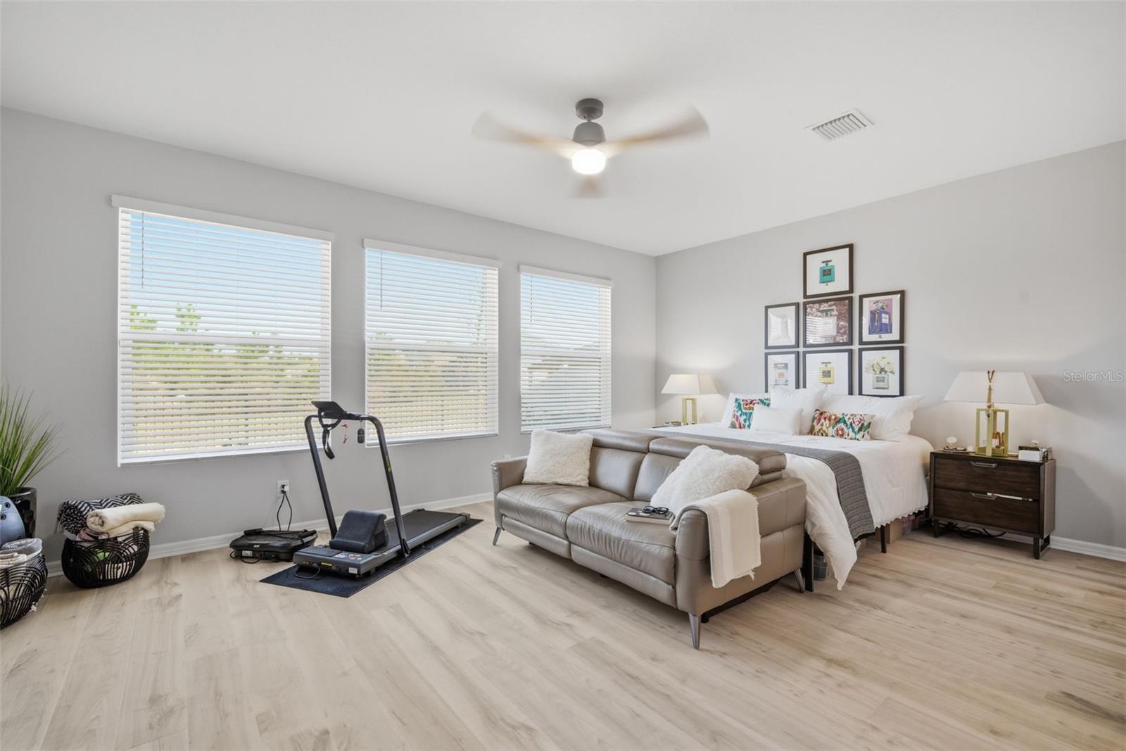 CHAPEL XINGS PCLS D & H - Residential