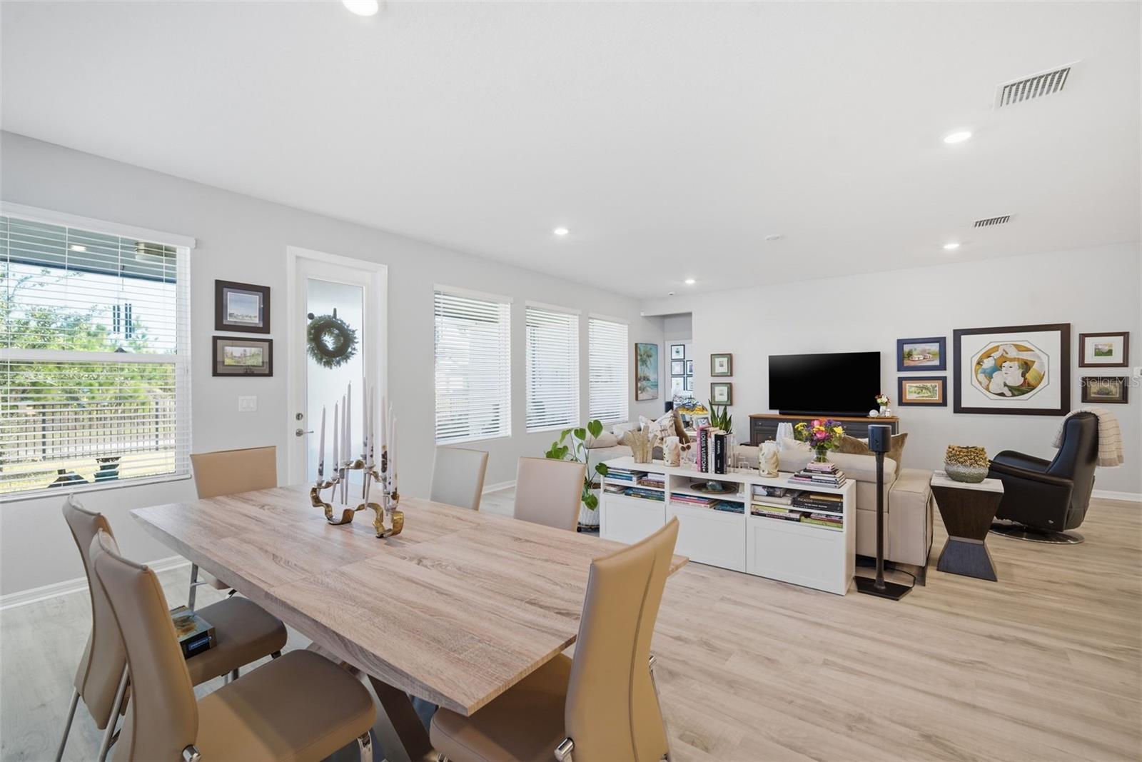 CHAPEL XINGS PCLS D & H - Residential