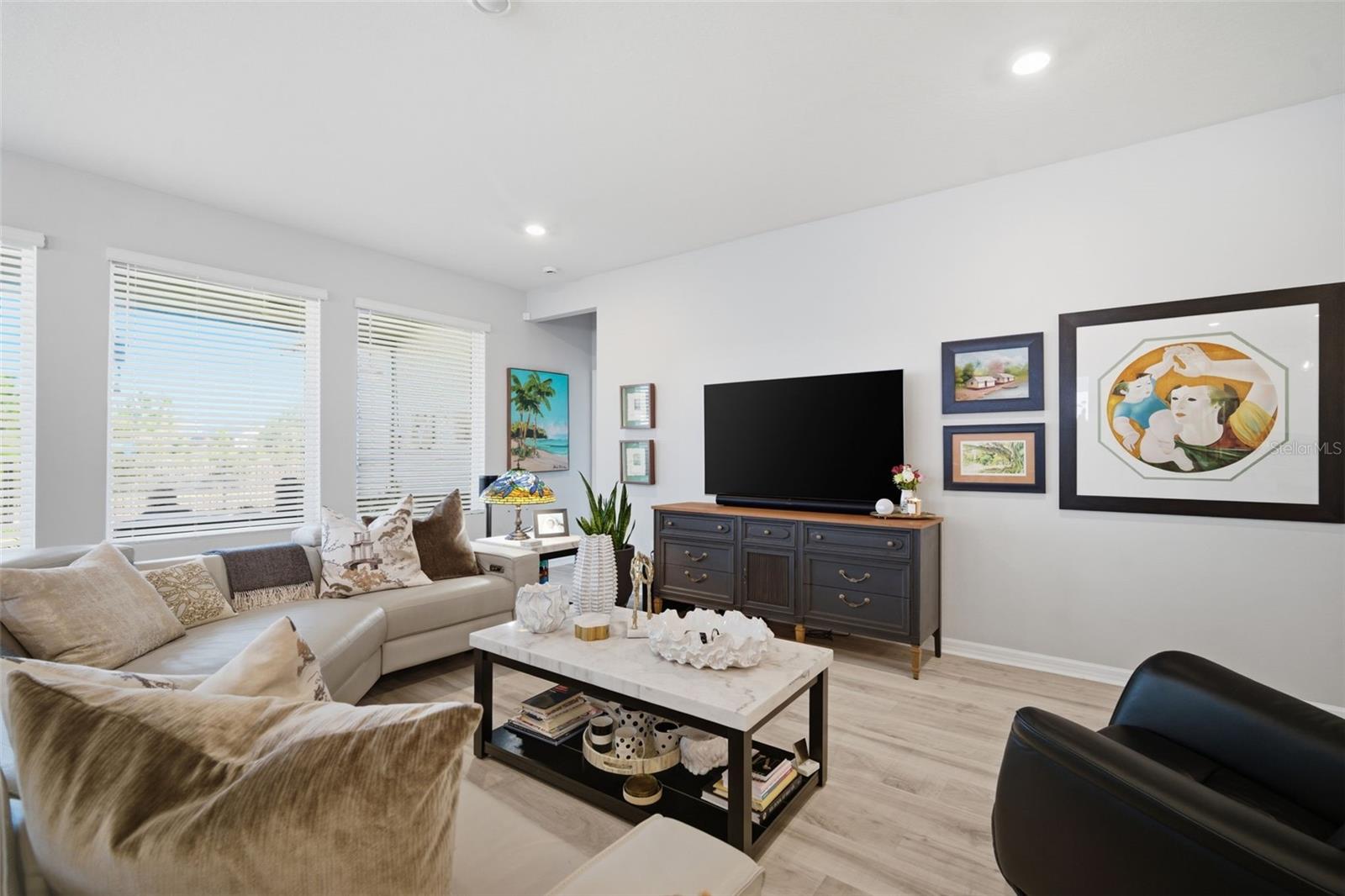 CHAPEL XINGS PCLS D & H - Residential