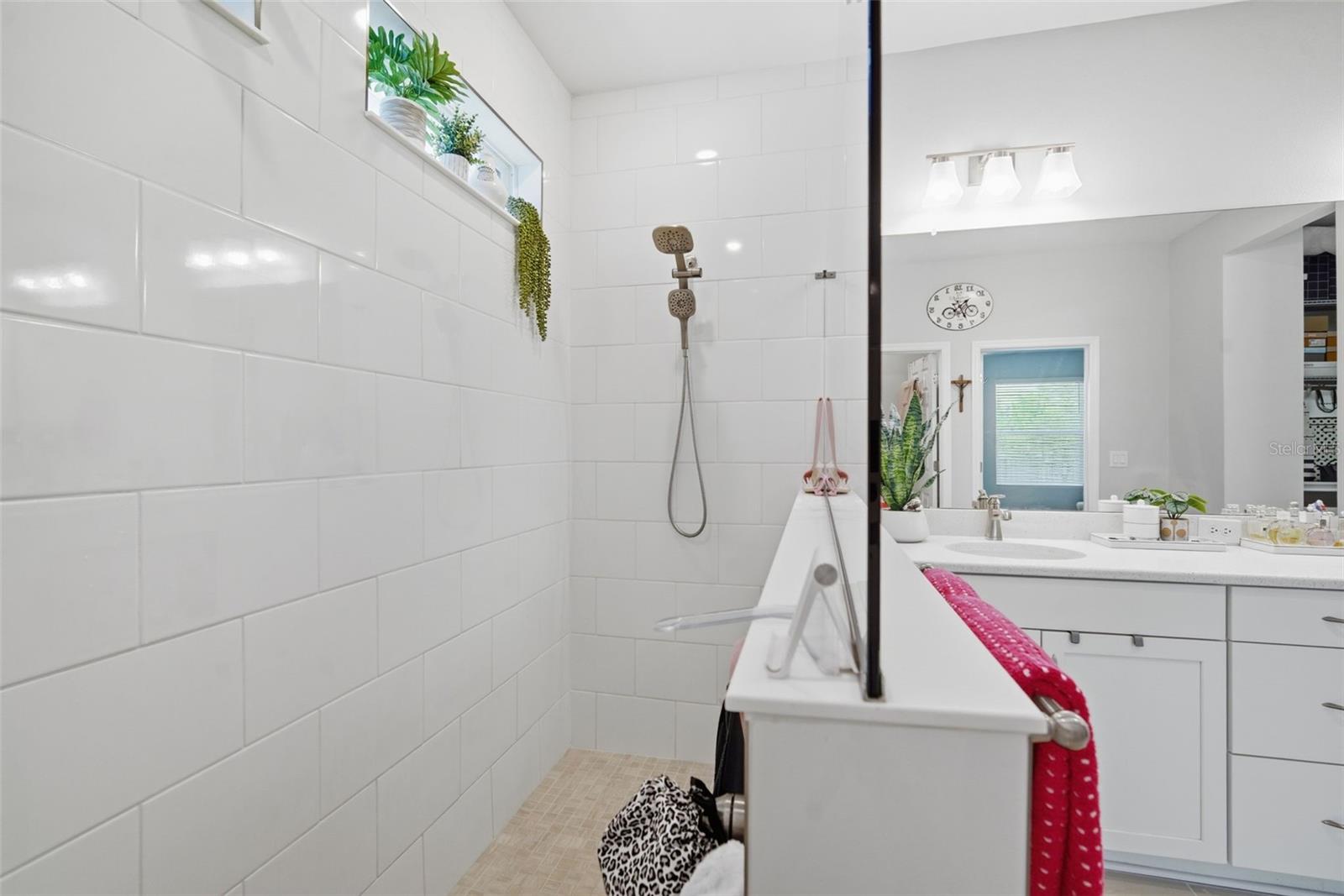 CHAPEL XINGS PCLS D & H - Residential