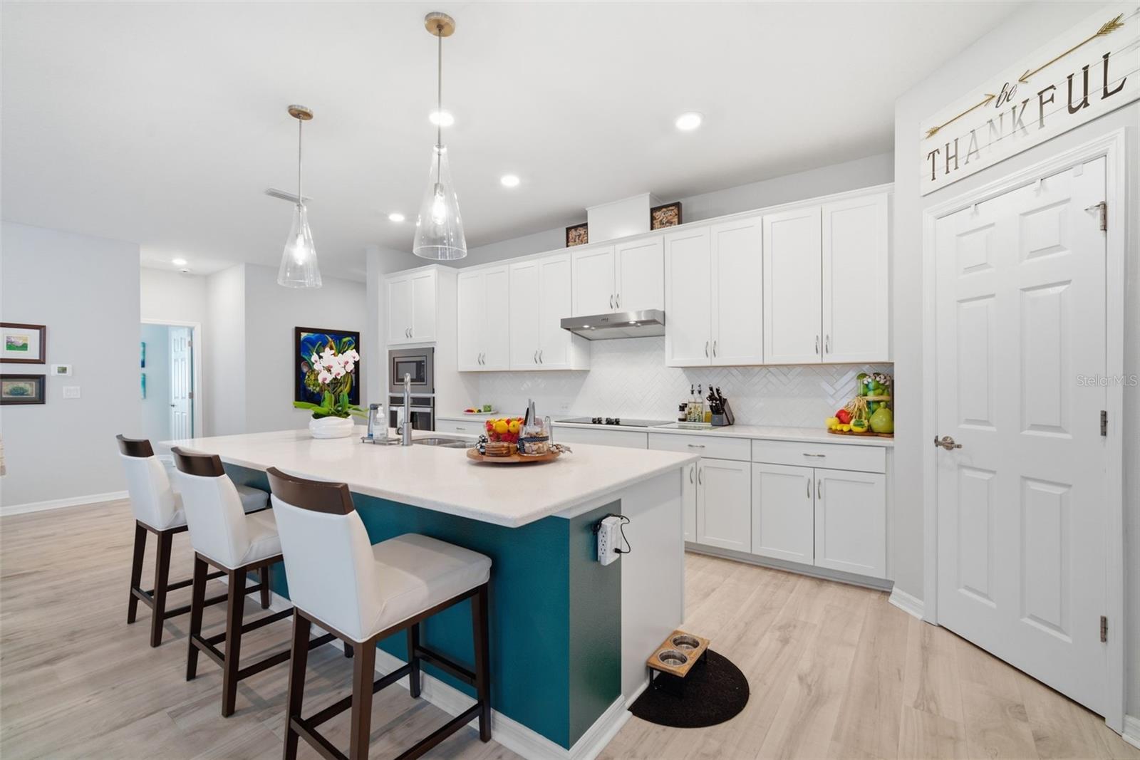 CHAPEL XINGS PCLS D & H - Residential