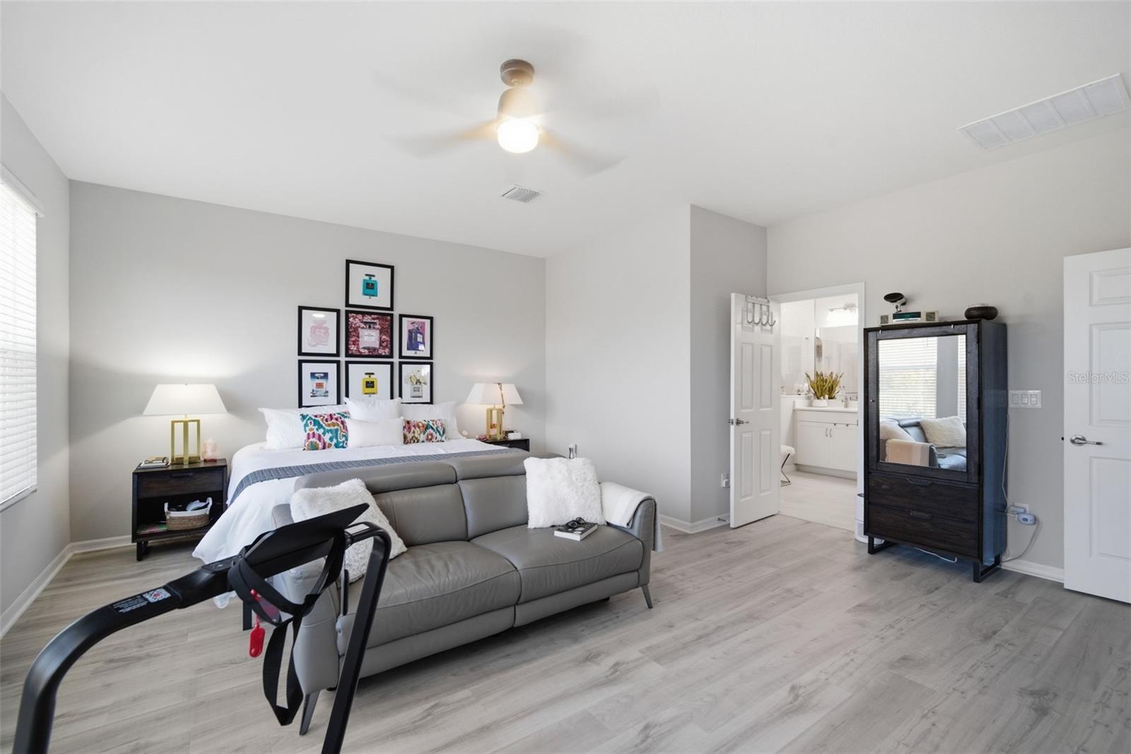 CHAPEL XINGS PCLS D & H - Residential