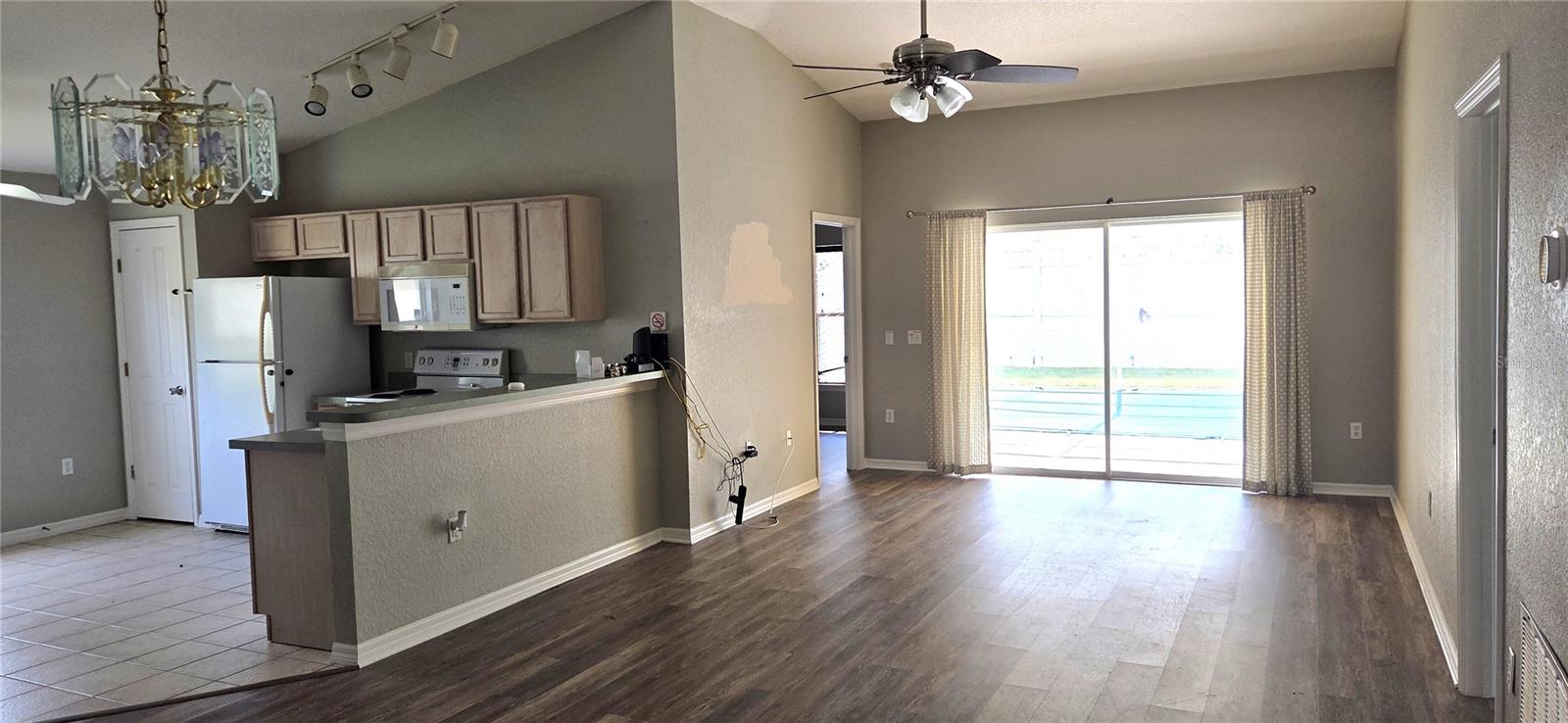 RESERVE AT TOWN CENTER - Residential