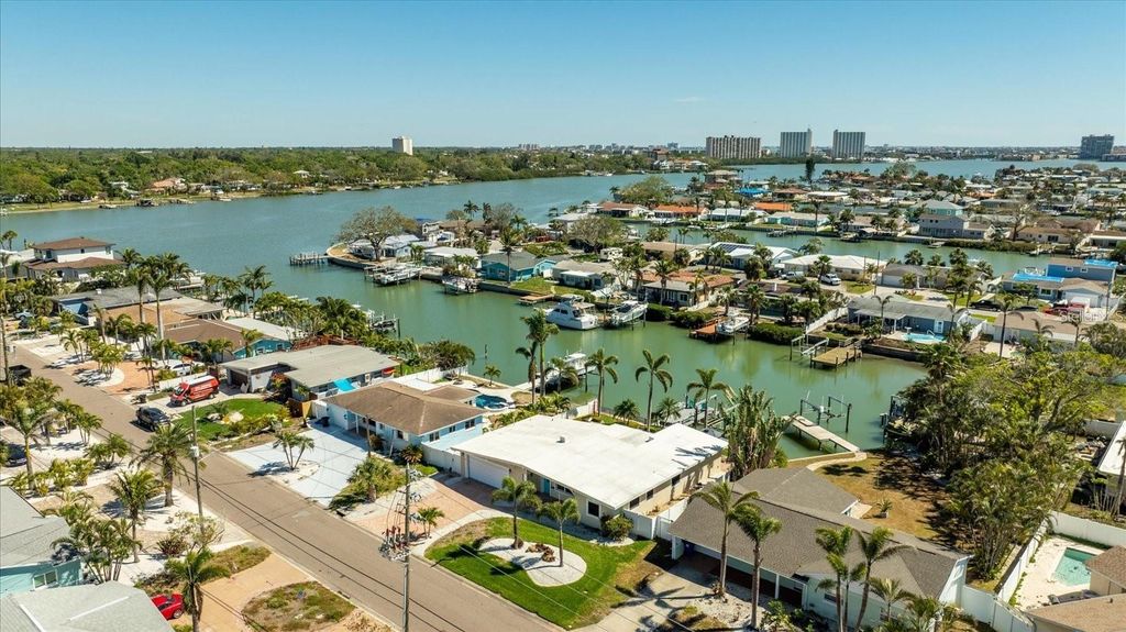 Photo of 7870 Causeway Boulevard S, St Petersburg, FL 33707 (MLS # TB8415259)