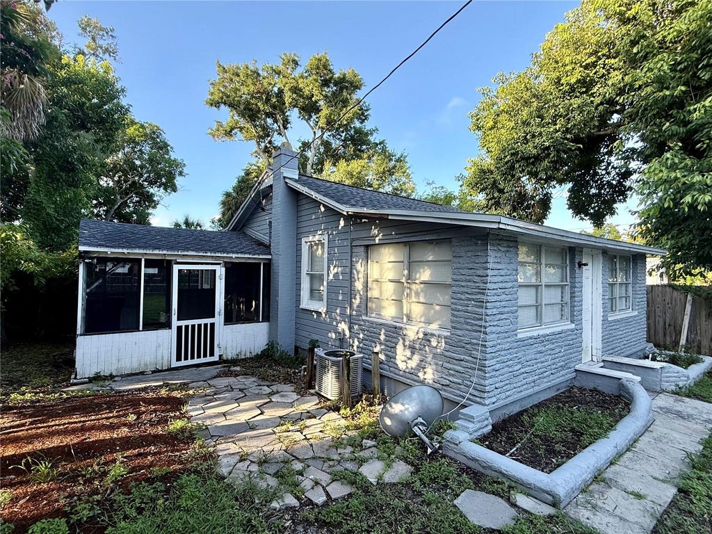 Photo of 2336 18th Avenue S, St Petersburg, FL 33712 (MLS # TB8552334)