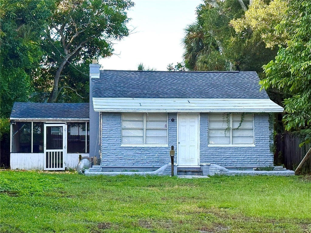 Photo of 2336 18th Avenue S, St Petersburg, FL 33712 (MLS # TB8552334)