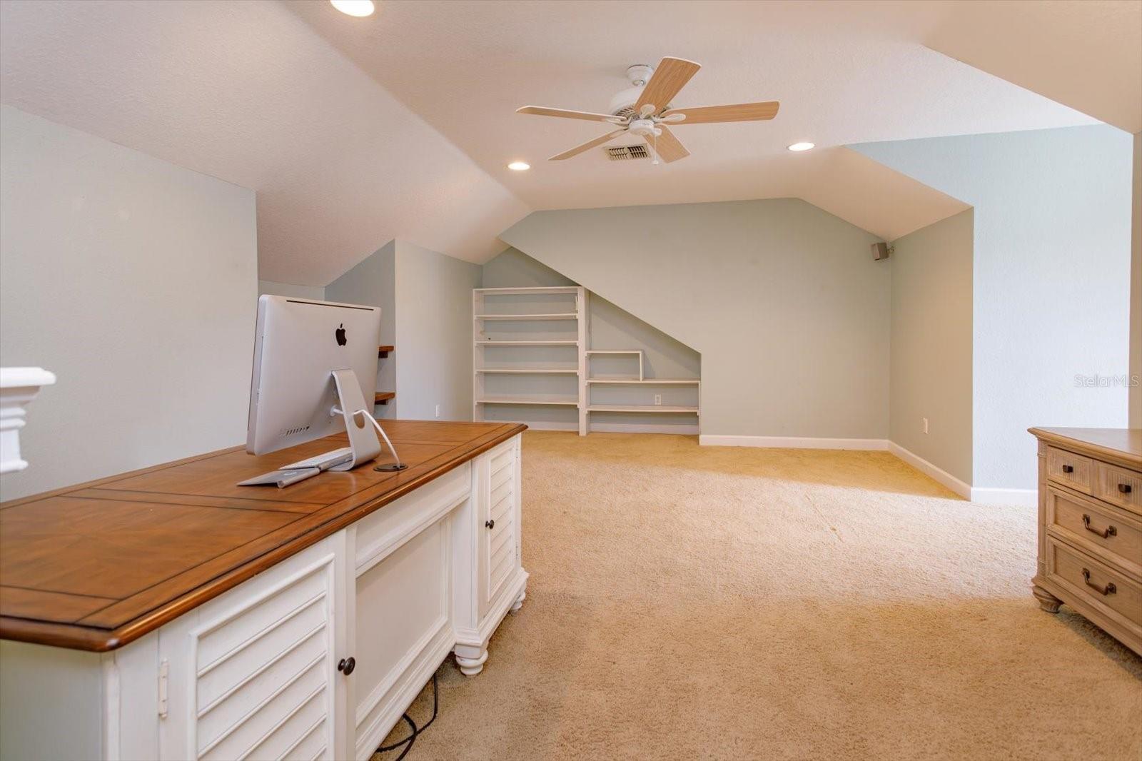 BAY HILL COVE - Residential