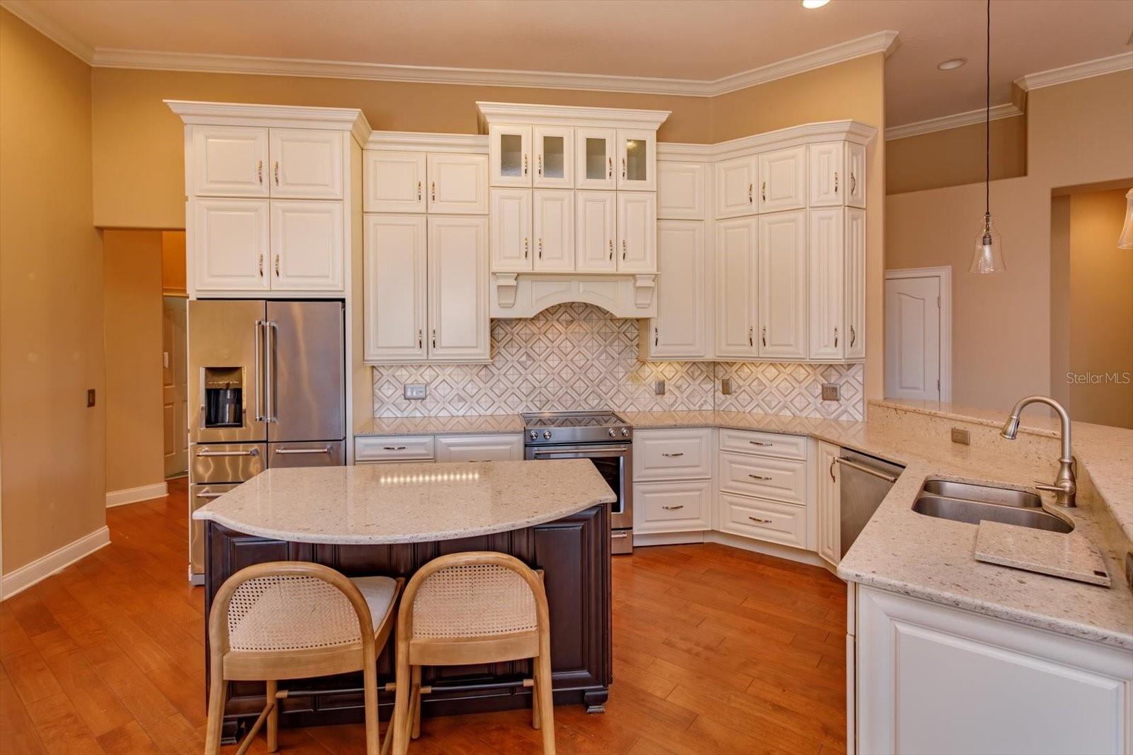 BAY HILL COVE - Residential