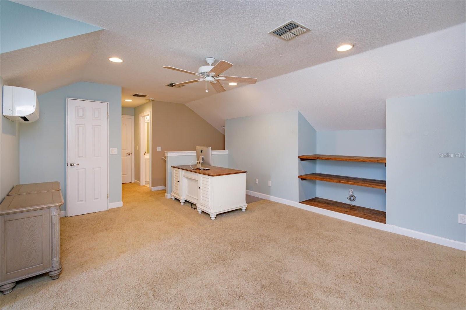 BAY HILL COVE - Residential