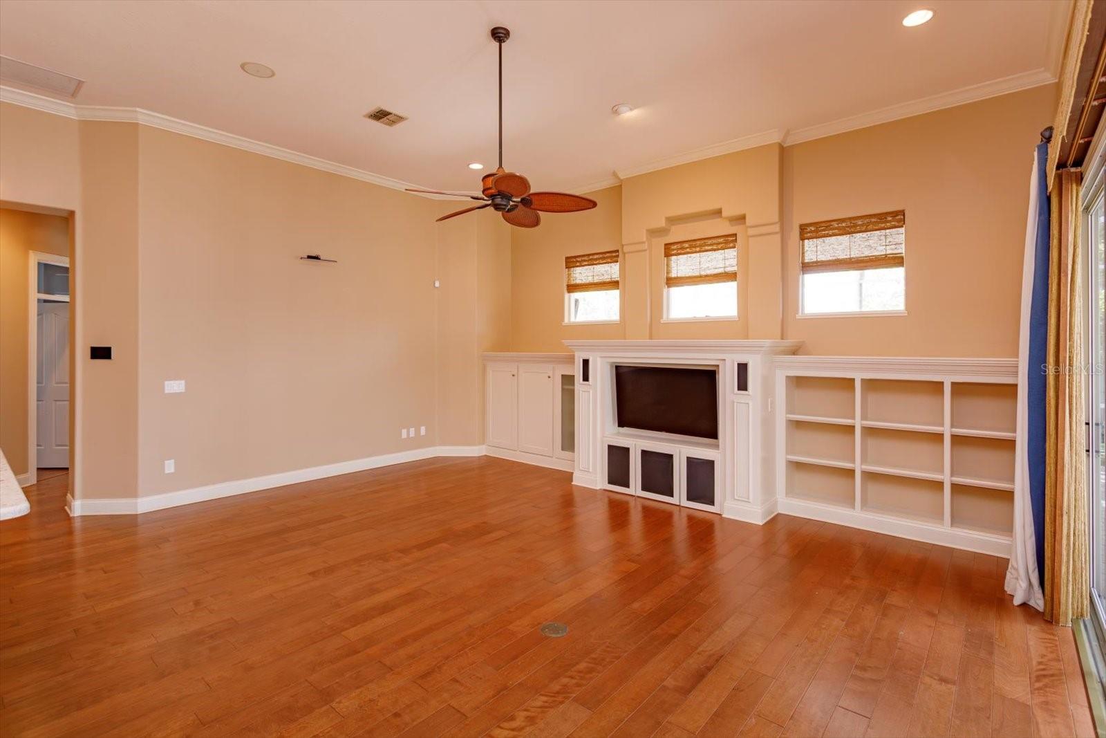 BAY HILL COVE - Residential