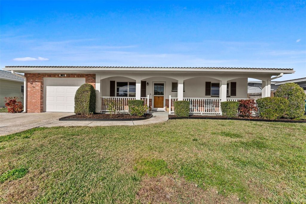 Photo of 11095 87th Avenue, Seminole, FL 33772 (MLS # TB8461865)