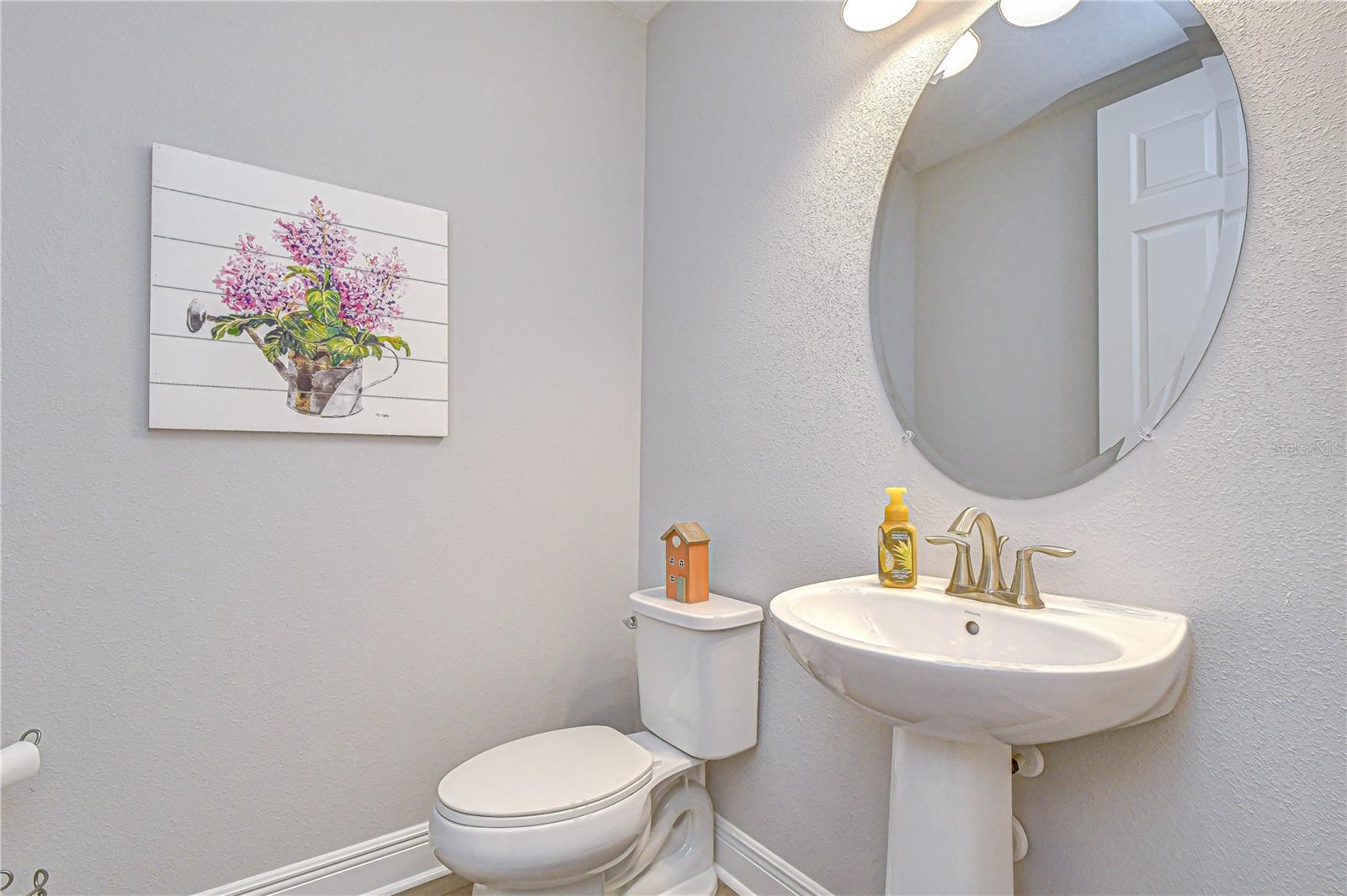 HINTON HAWKSTONE - Residential