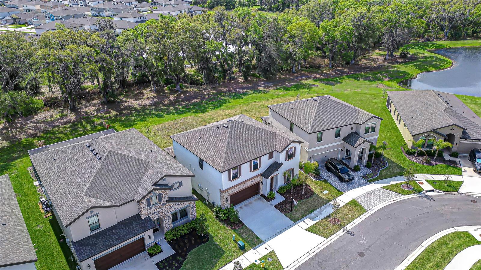 HINTON HAWKSTONE - Residential