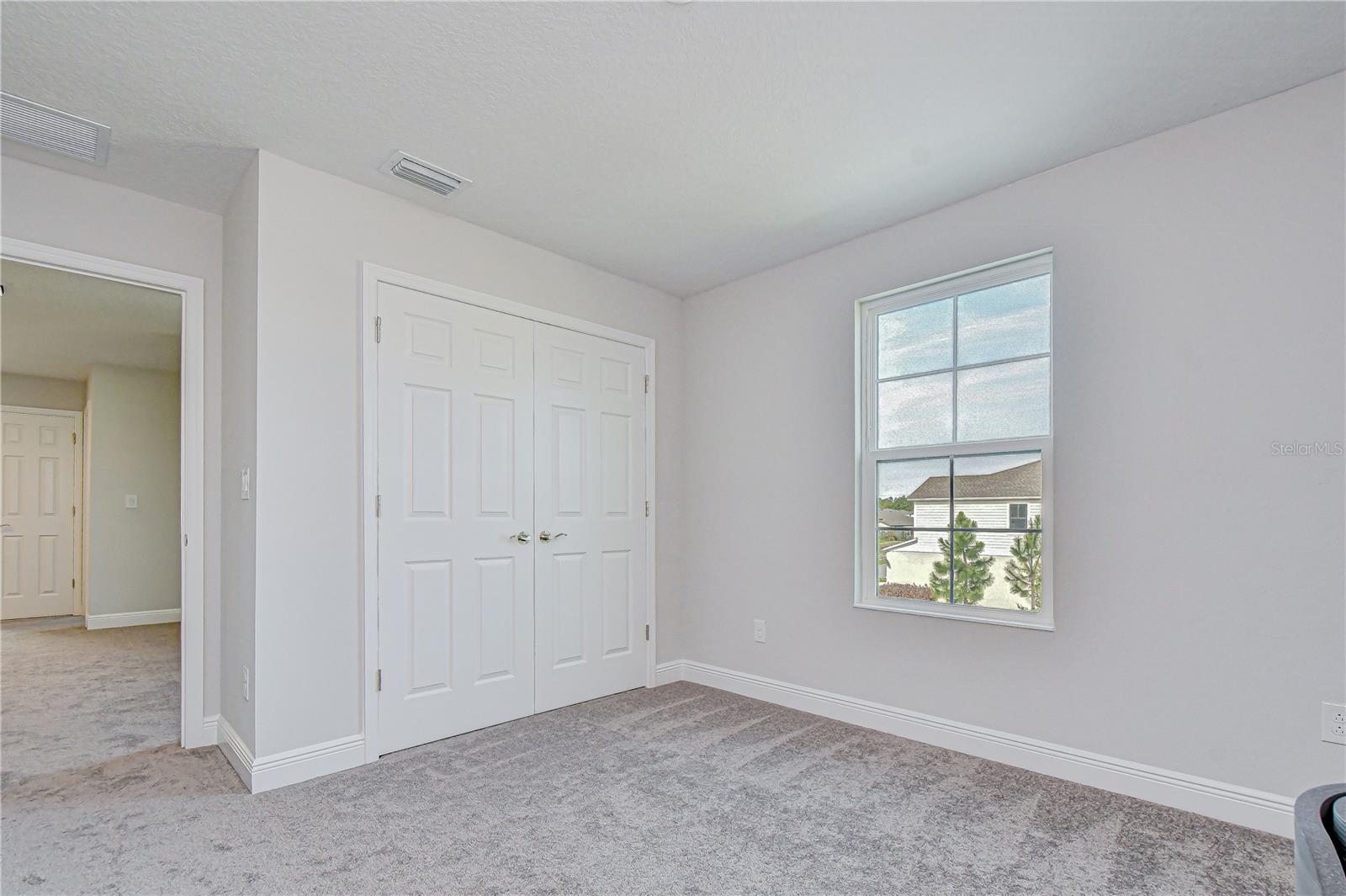 HINTON HAWKSTONE - Residential