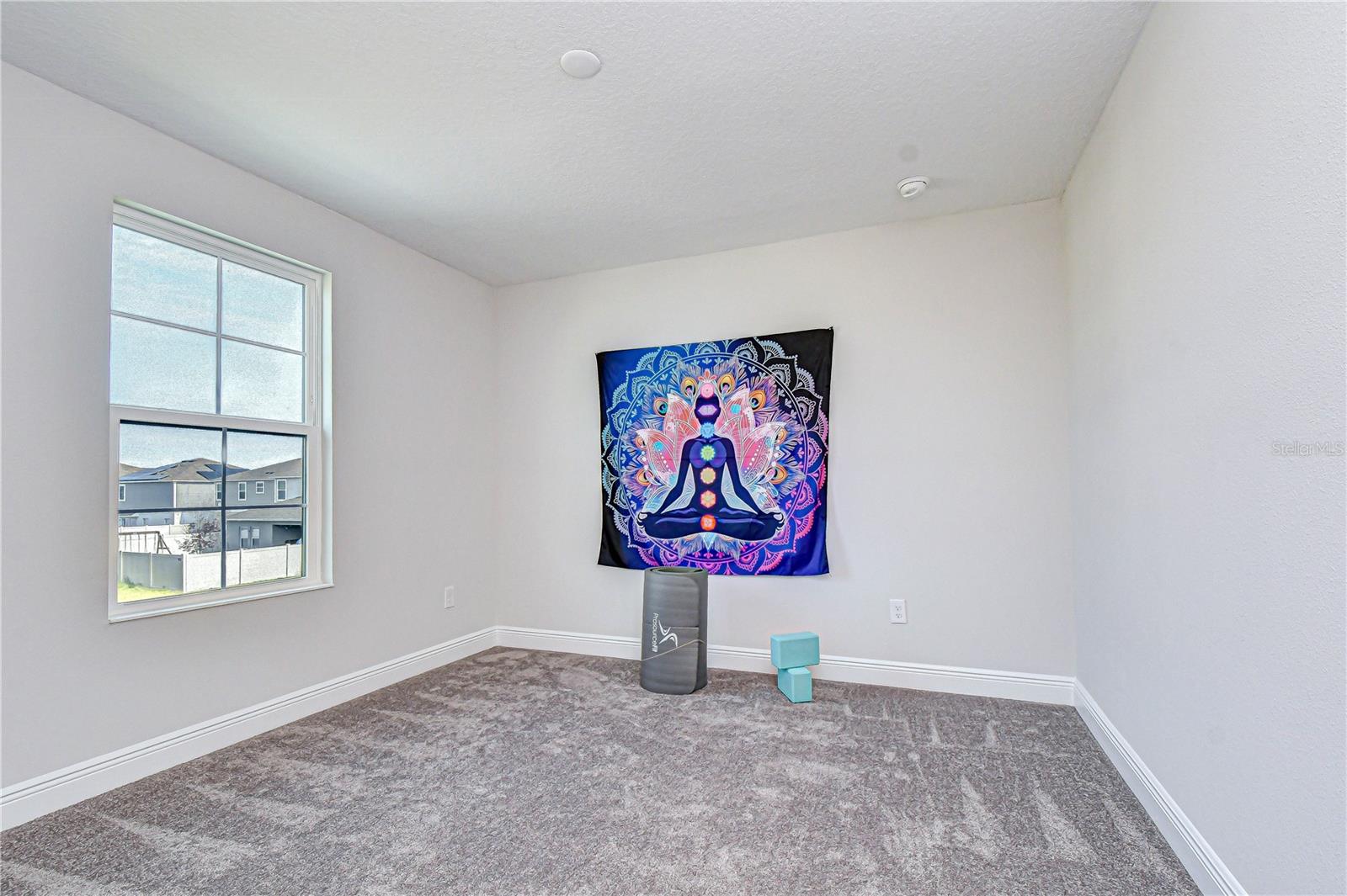 HINTON HAWKSTONE - Residential