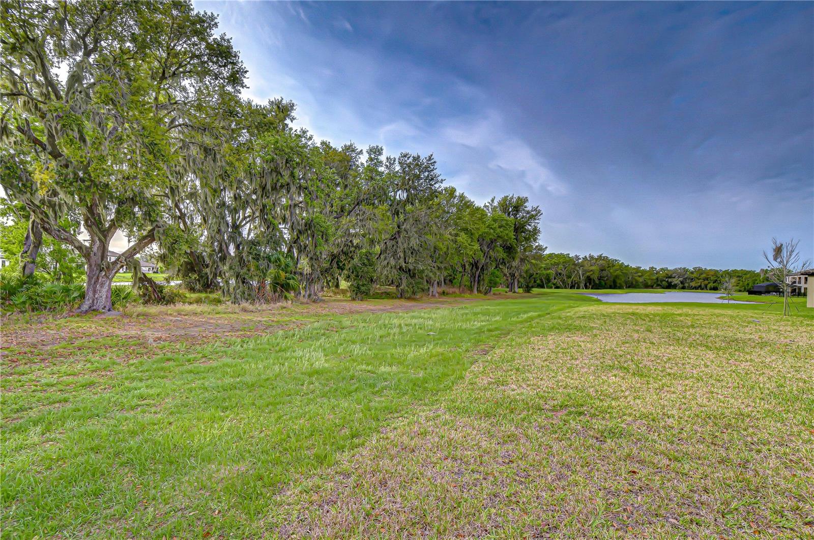 HINTON HAWKSTONE - Residential