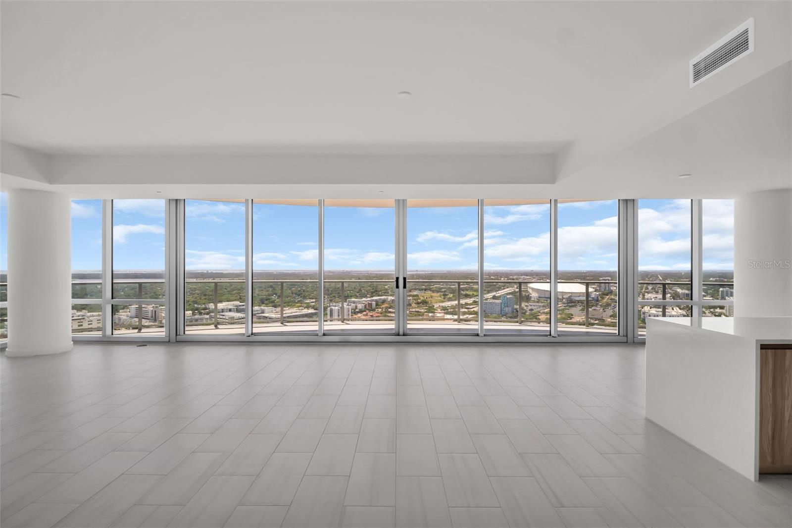 400 CENTRAL - Residential