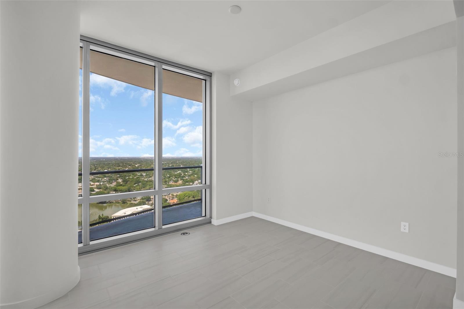 400 CENTRAL - Residential