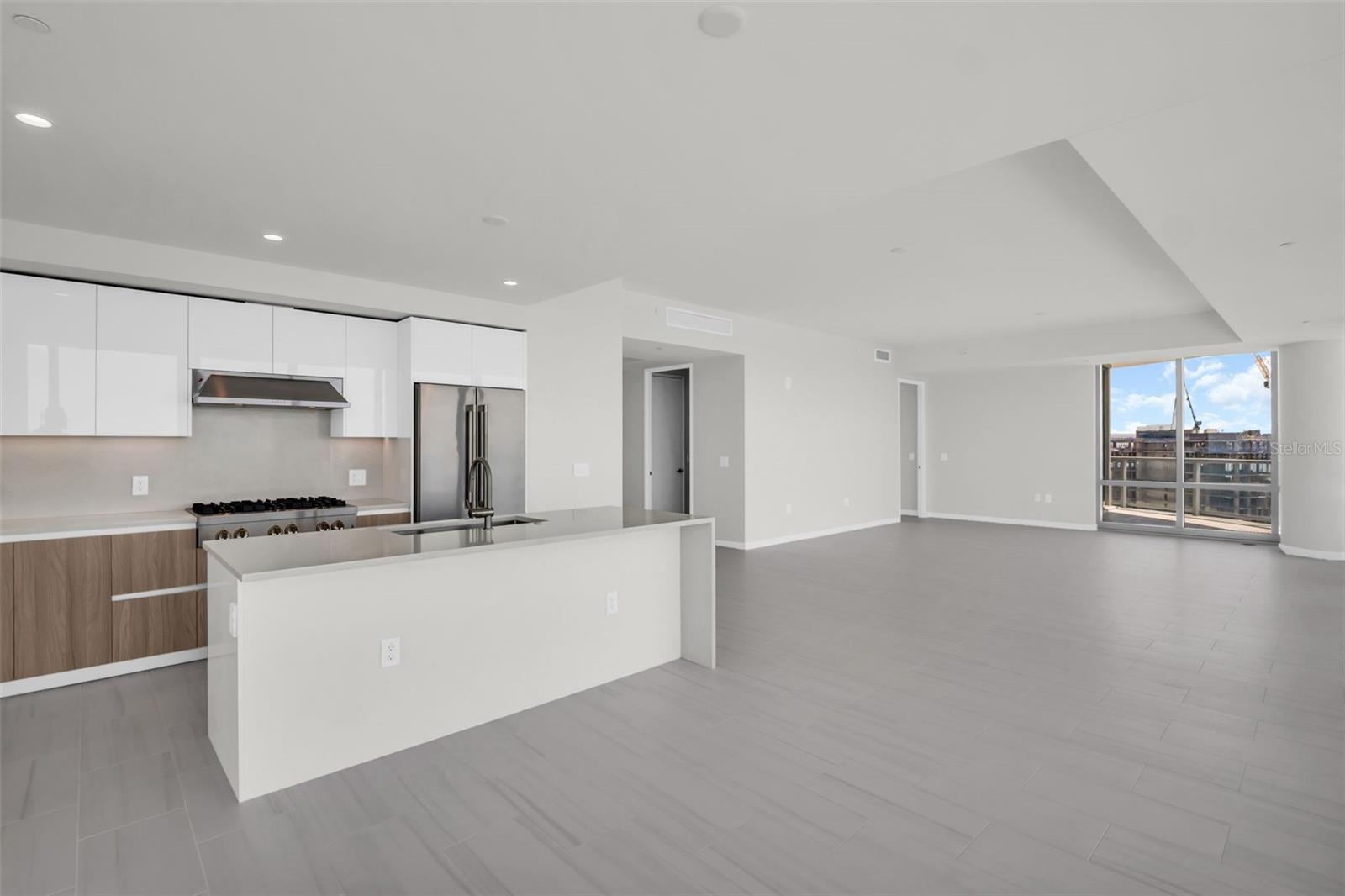 400 CENTRAL - Residential