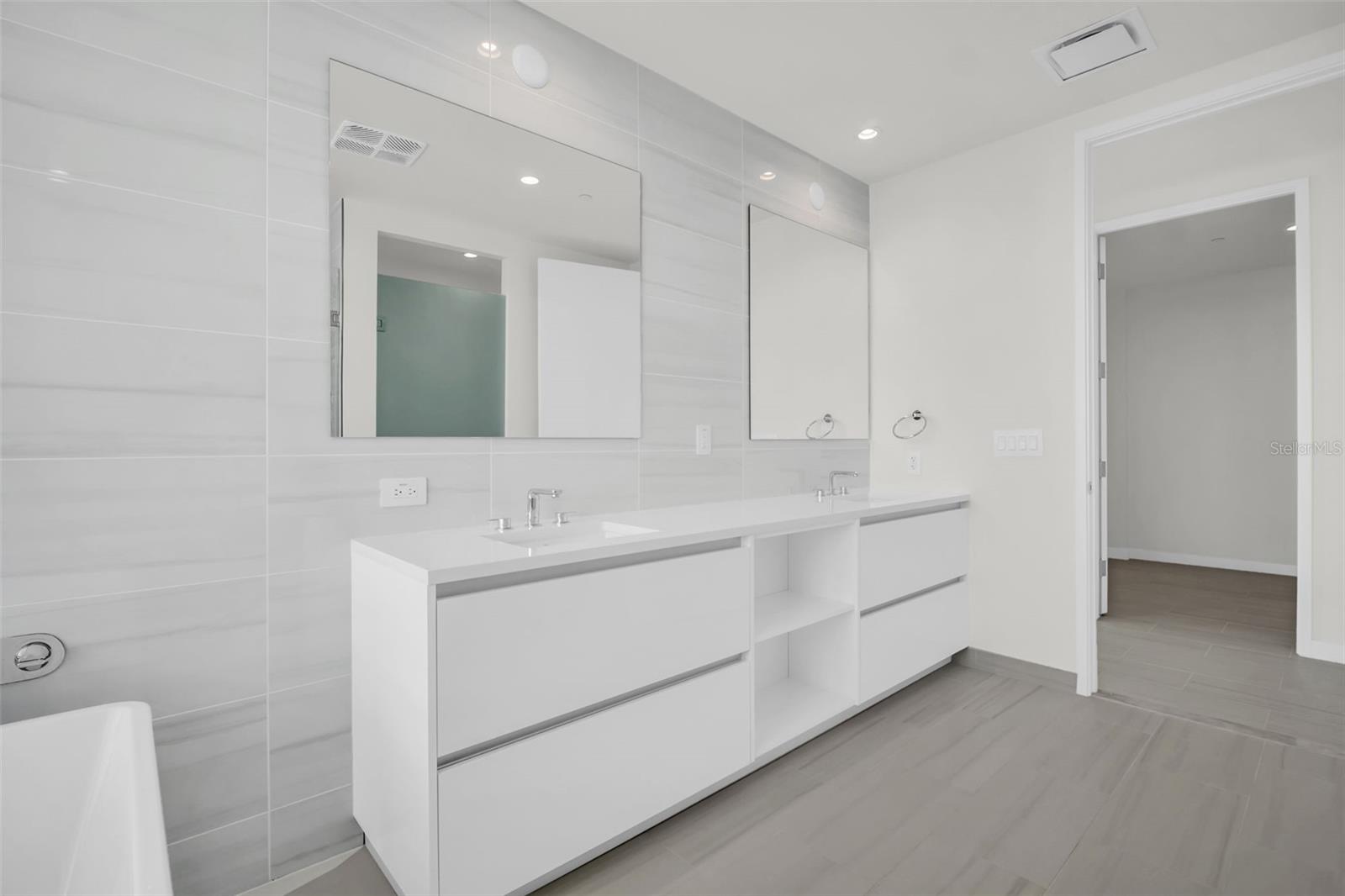 400 CENTRAL - Residential