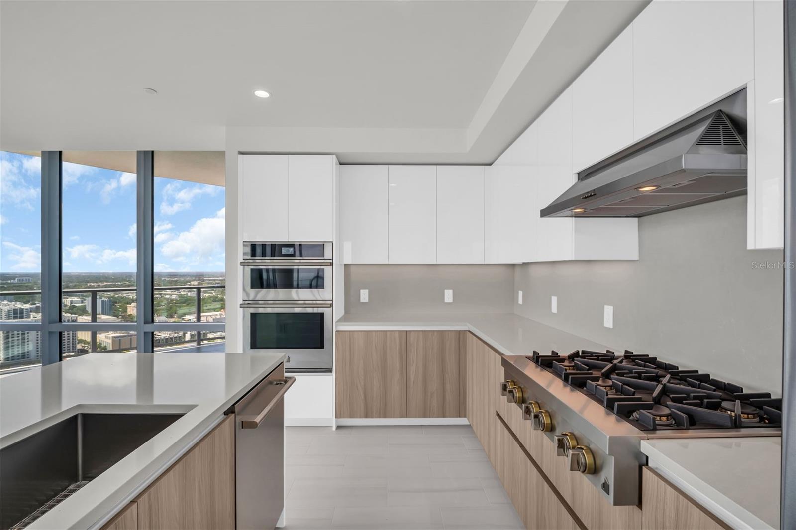 400 CENTRAL - Residential