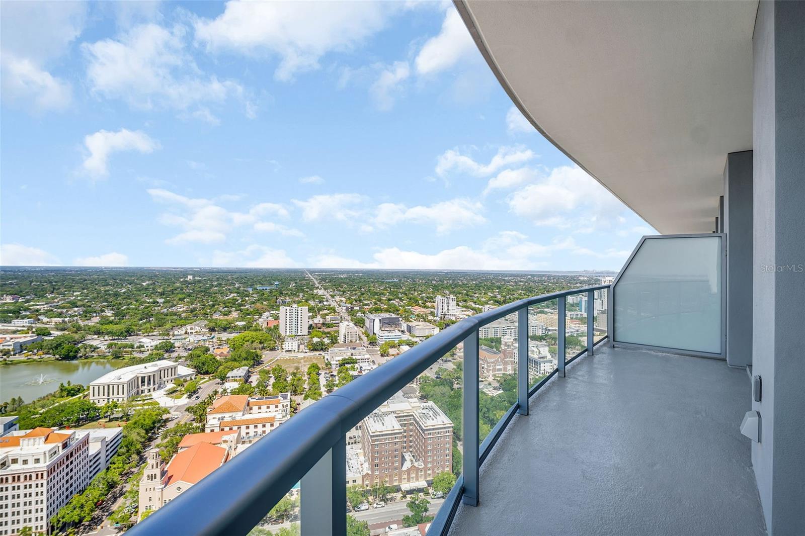 400 CENTRAL - Residential