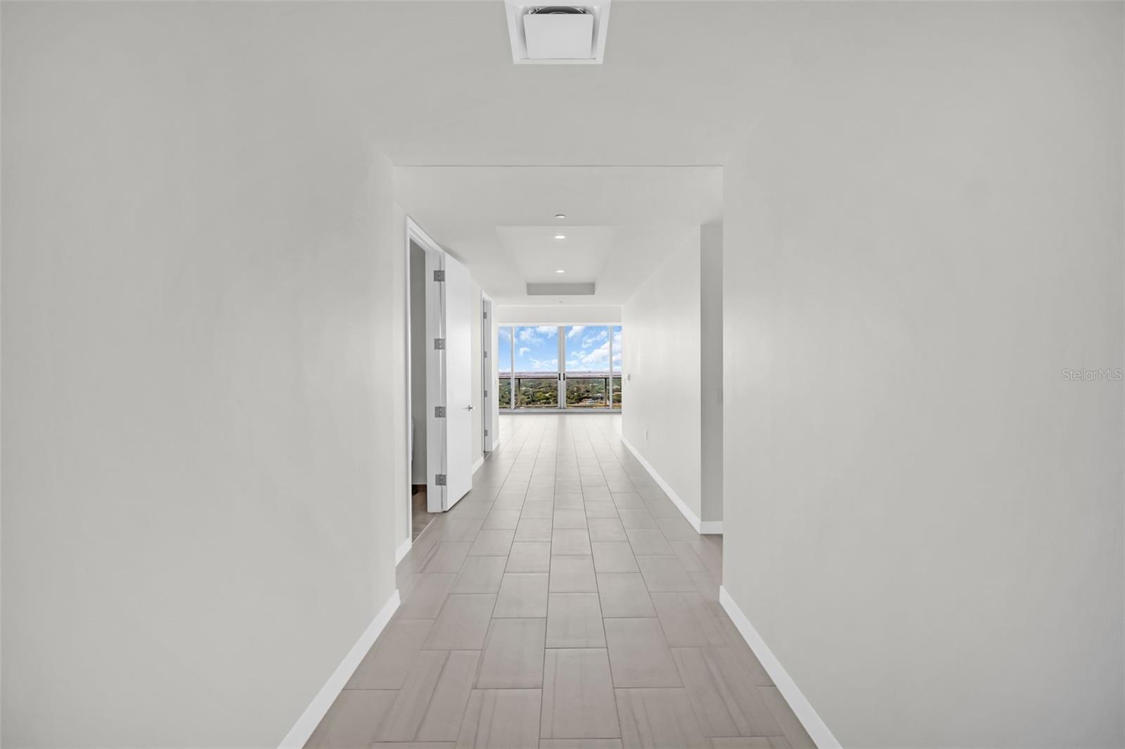 400 CENTRAL - Residential