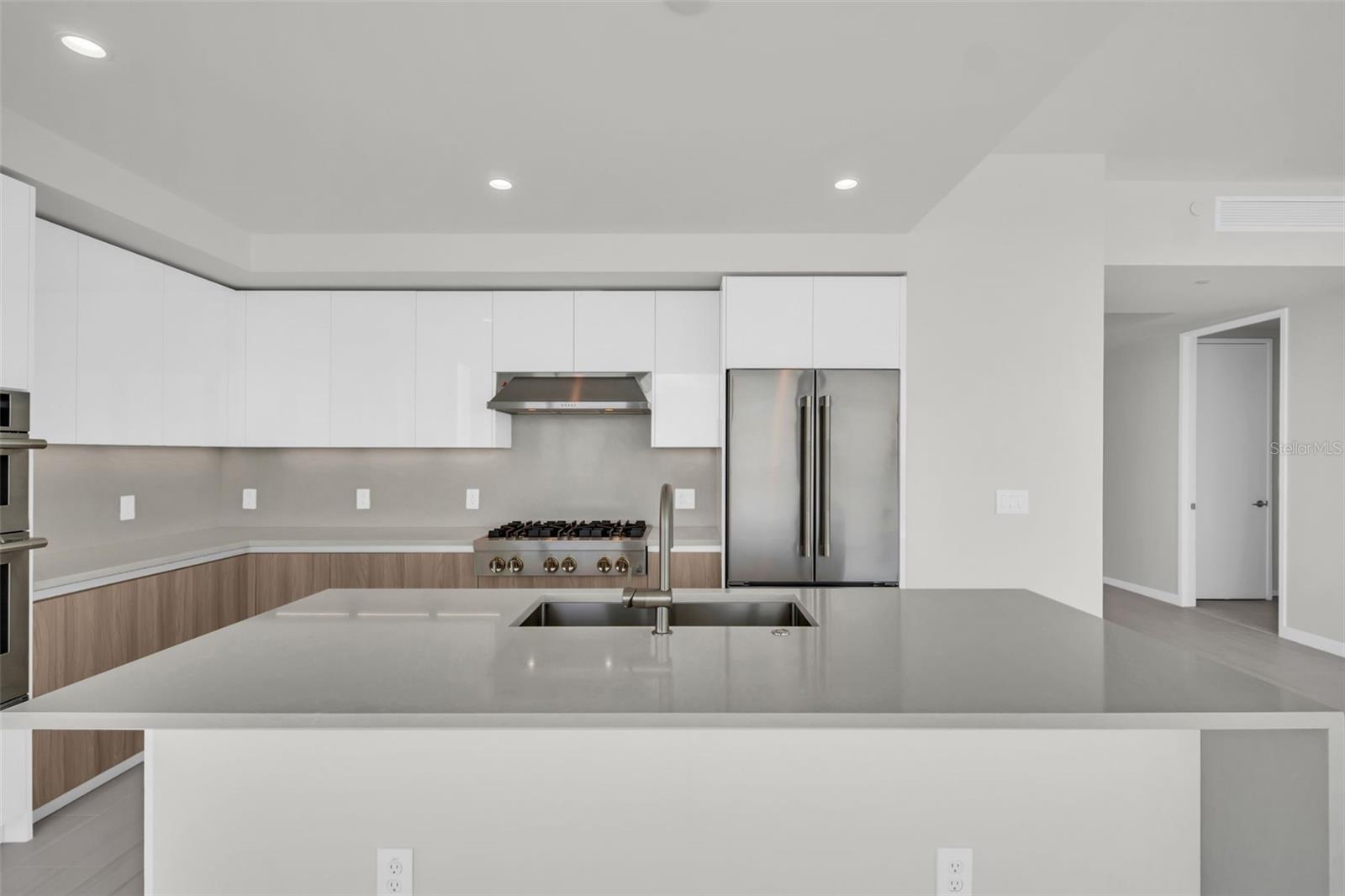 400 CENTRAL - Residential