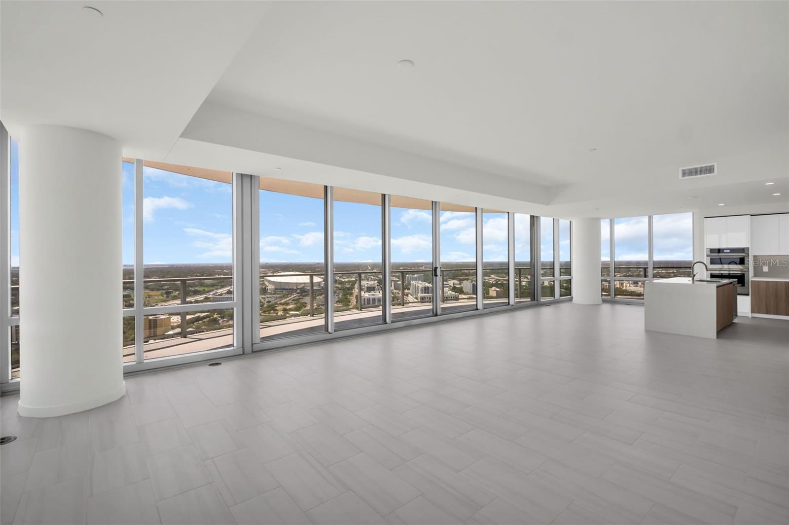 400 CENTRAL - Residential