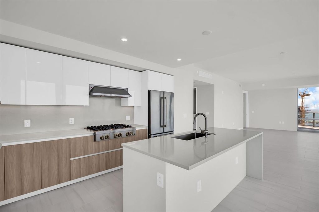 Photo of 400 Central Avenue #3401, St Petersburg, FL 33701 (MLS # TB8493276)