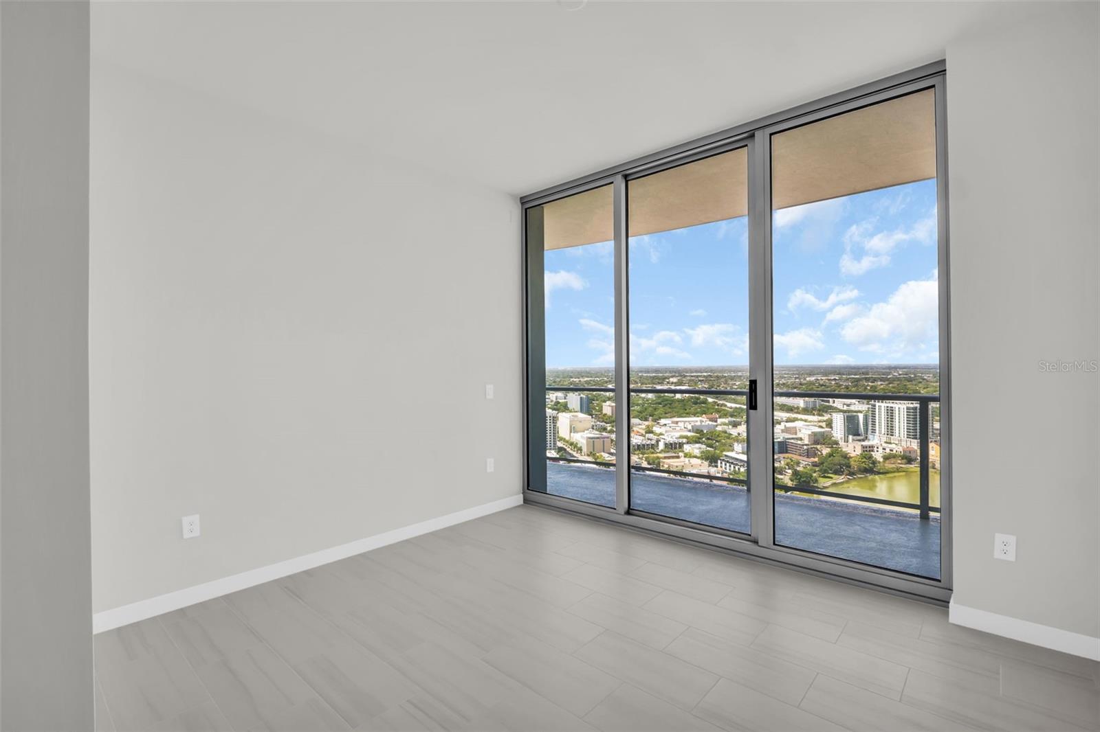 400 CENTRAL - Residential