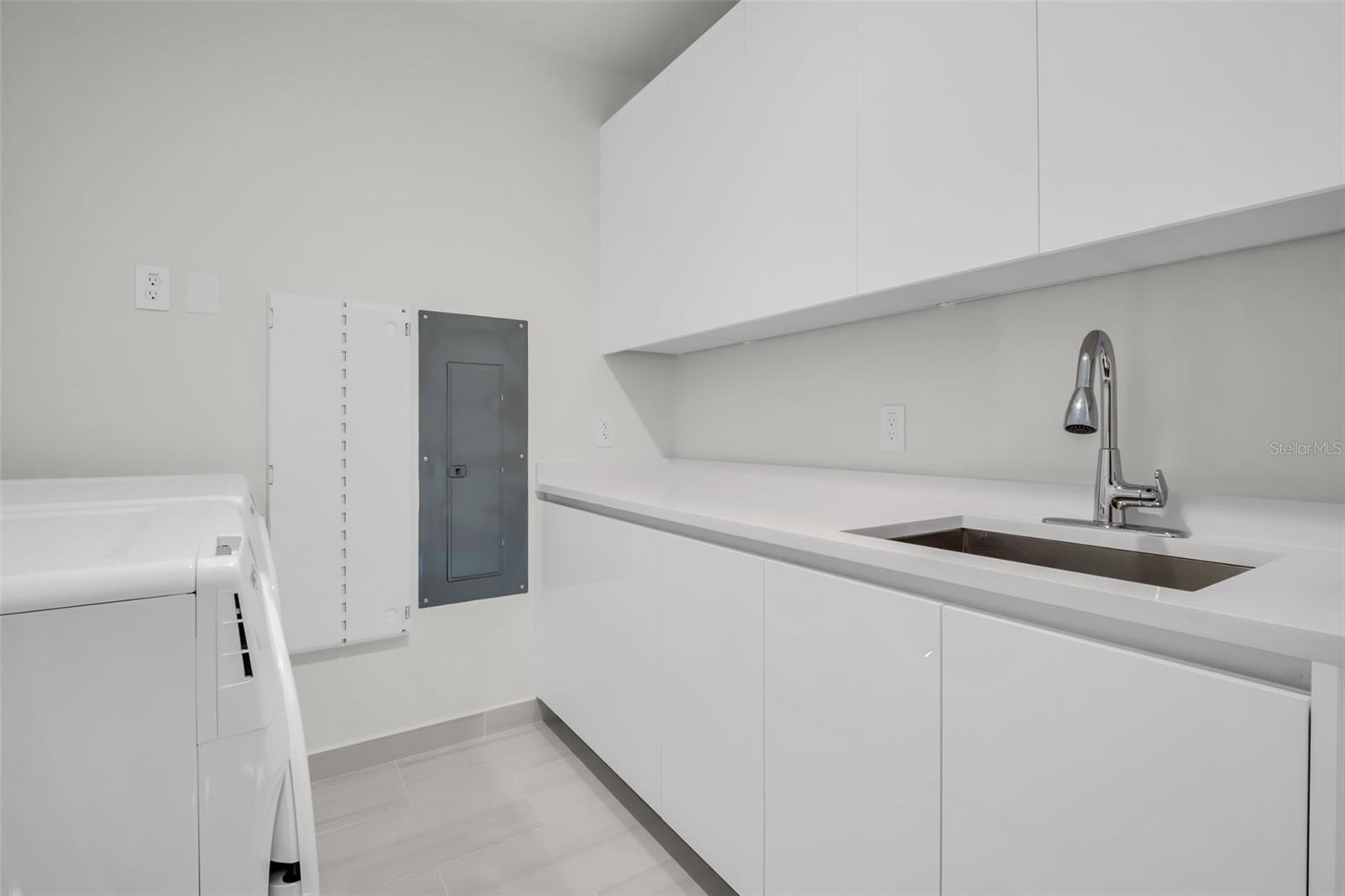 400 CENTRAL - Residential