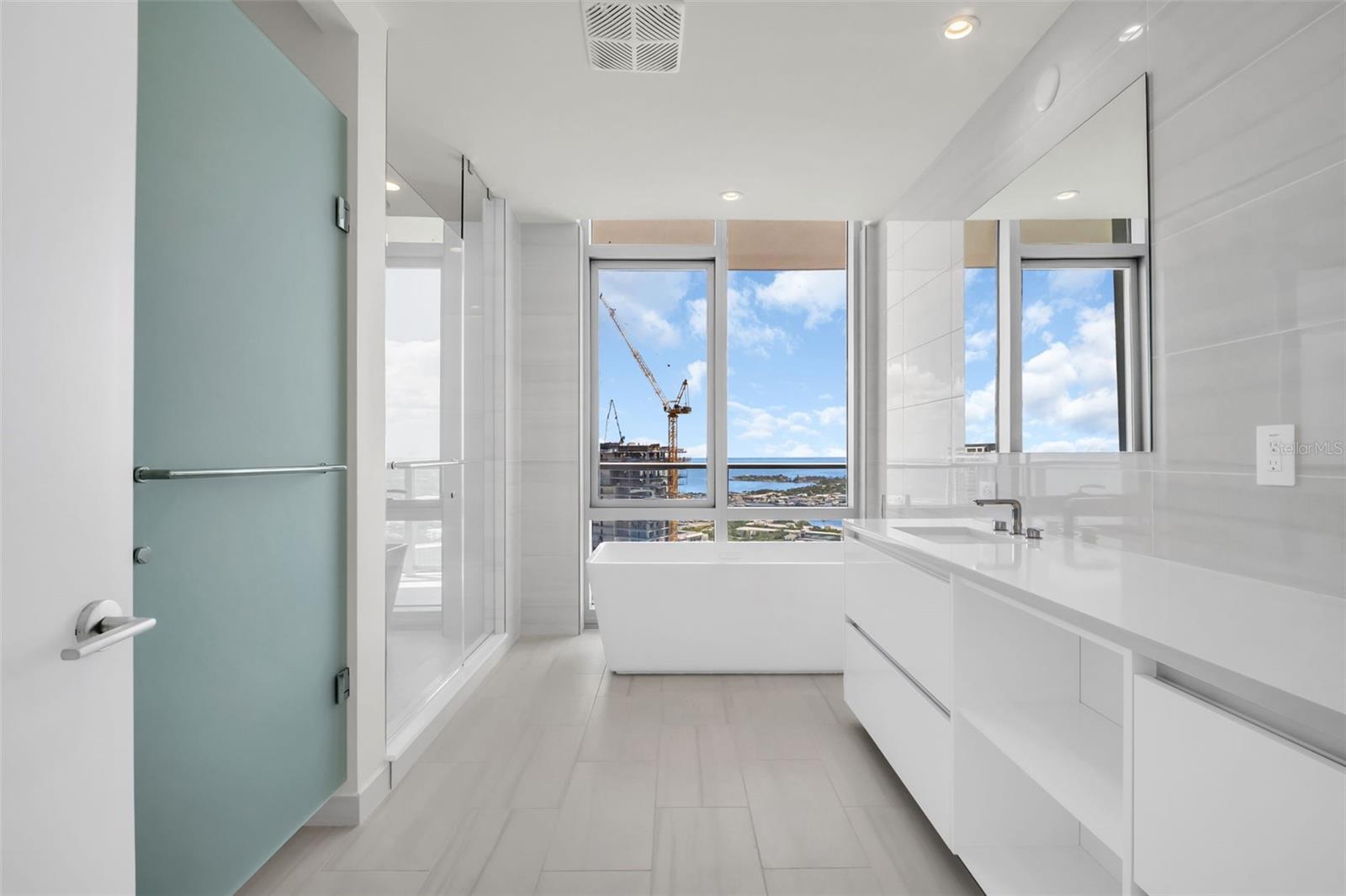 400 CENTRAL - Residential