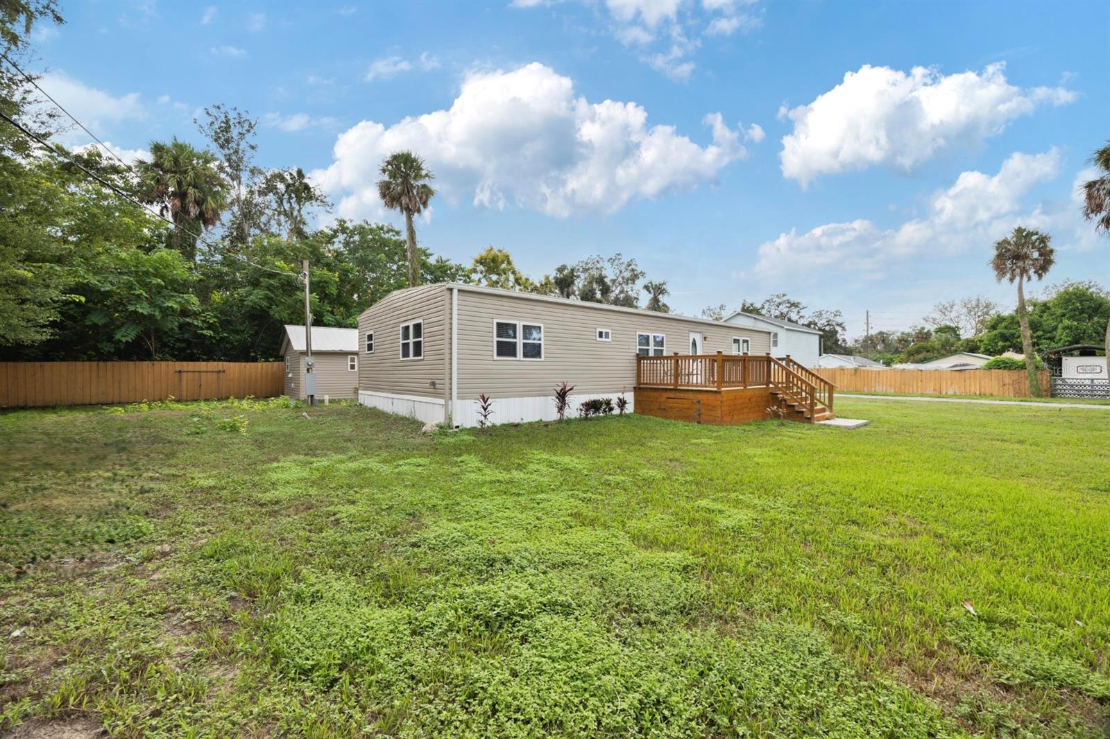 Large Fully Furnished Studio – Modern & Newly Remodeled – New Port Richey, FL
Step into this spacious fully furnished studio apartment, newly remodeled from top to bottom for modern
comfort and convenience. Located on a private road in a quiet New Port Richey neighborhood, this
bright open-concept unit features new flooring, a sleek kitchenette with stainless appliances, and a
designer-style bathroom with high-end finishes.
Enjoy privacy and tranquility with off-street parking and easy access to downtown New Port Richey,
shopping, and local attractions. Perfect for a single professional, couple, or anyone seeking a stylish
turnkey rental.
¦ Special Offer: This studio sits next to a luxury 3-bedroom home on the same property. The landlord
will offer a discount on rent if both units are leased together — an ideal setup for family members,
guests, or home office use.