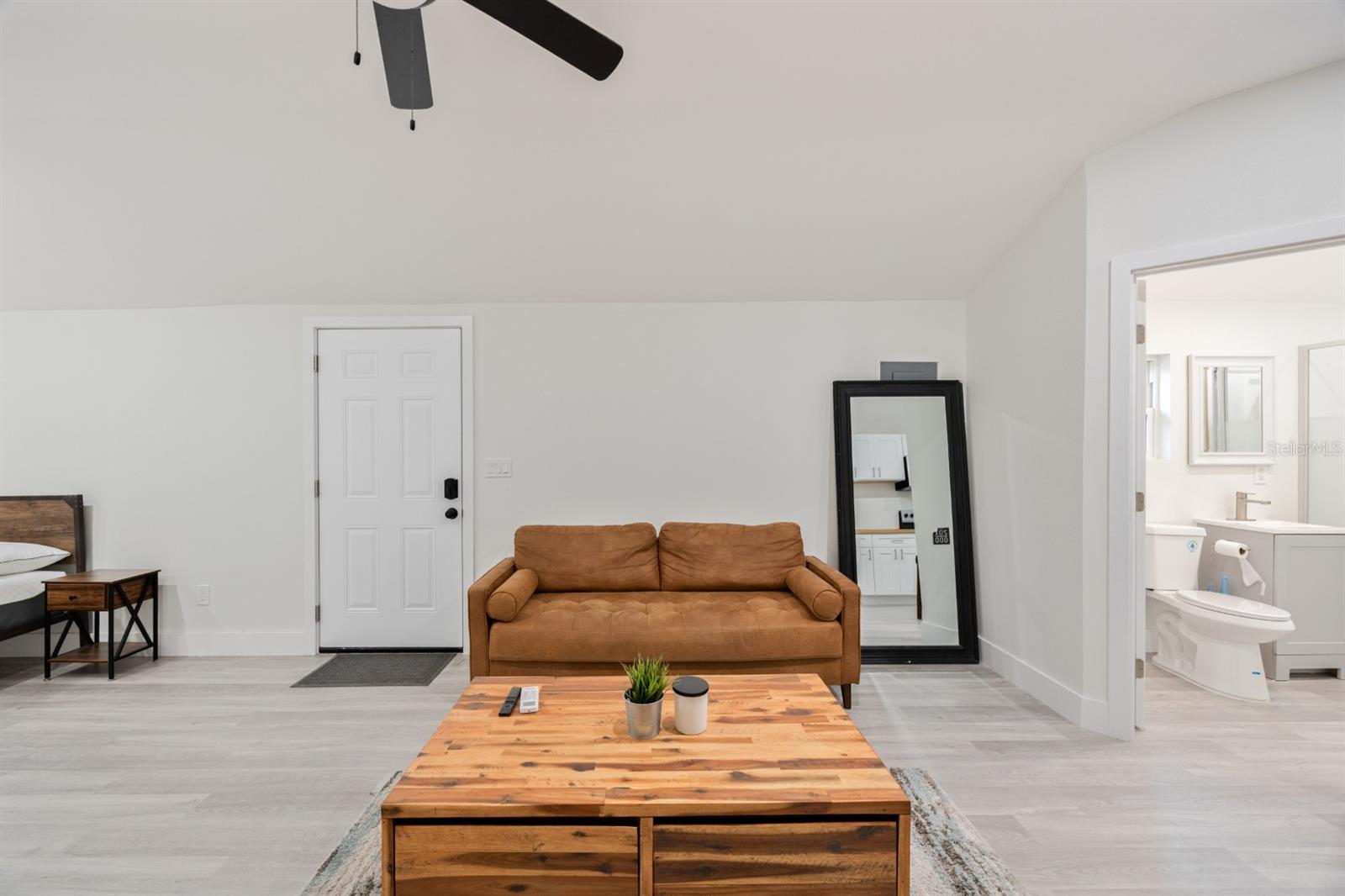 VENSETTA PARK ADD - Residential Lease