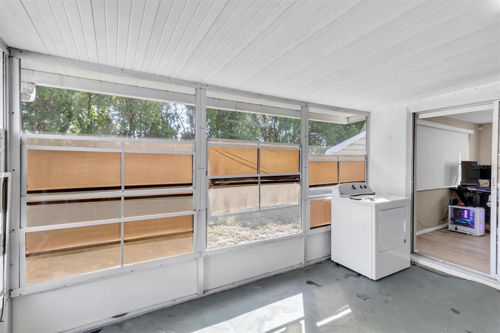 HOLIDAY LAKE ESTATES - Residential