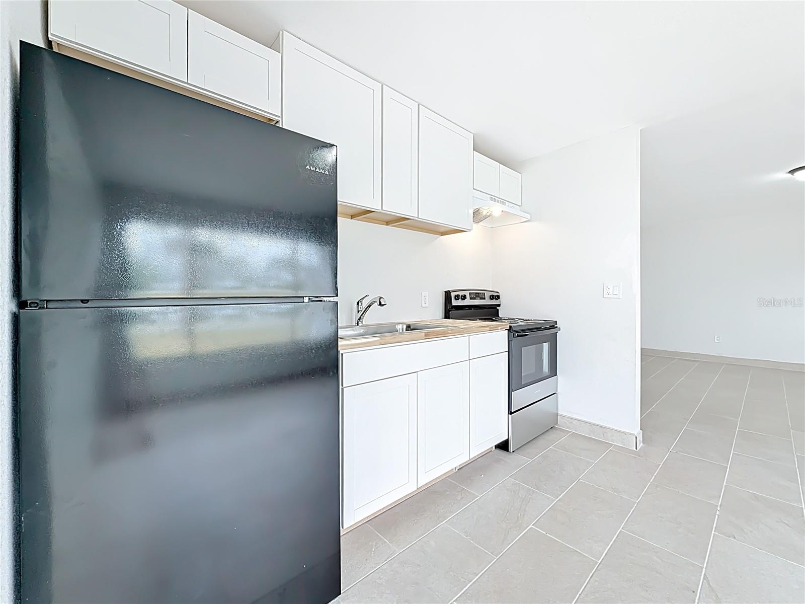 ISLAND ESTATES UNIT 1 SEC A - Residential Lease