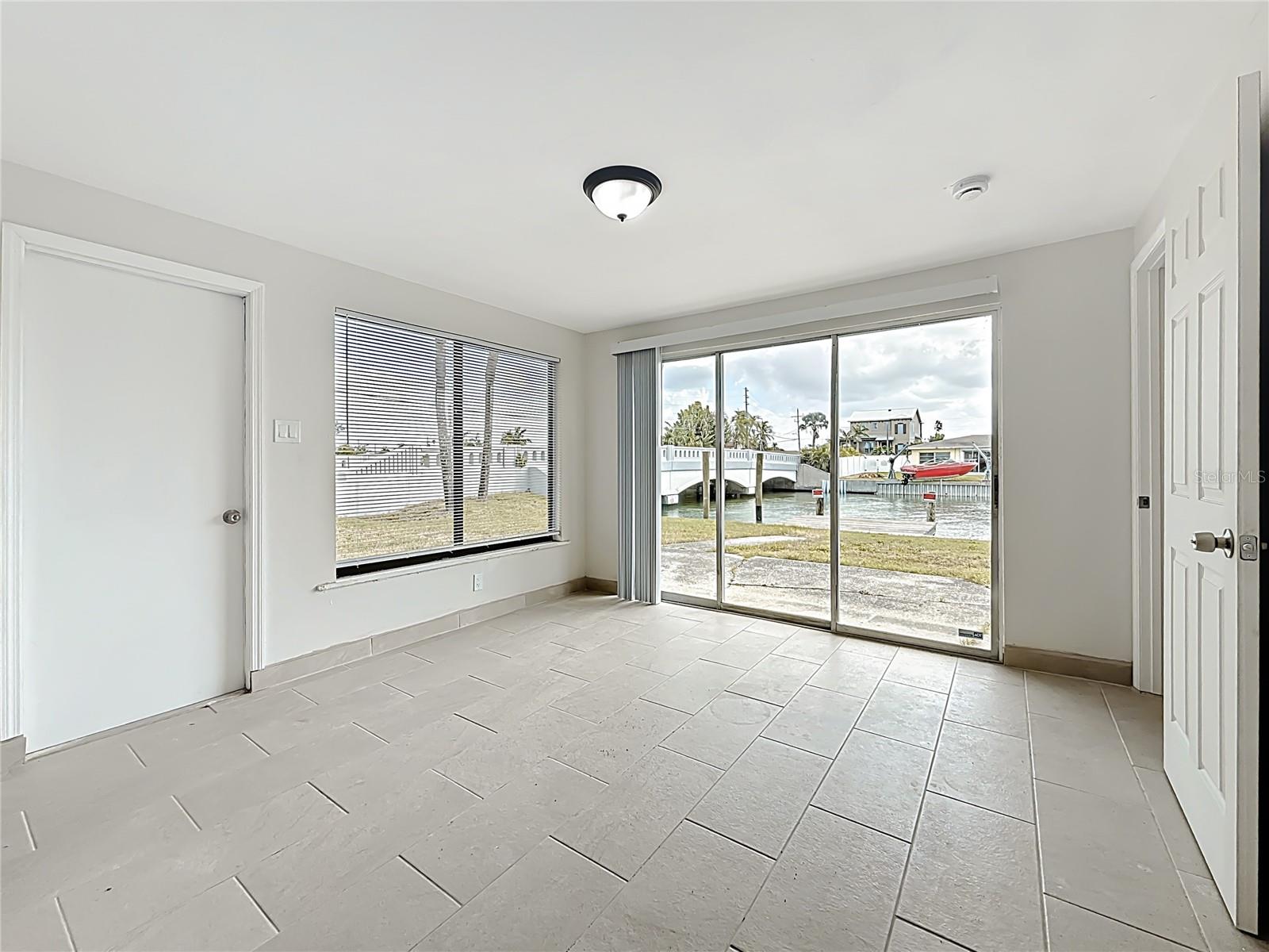 ISLAND ESTATES UNIT 1 SEC A - Residential Lease