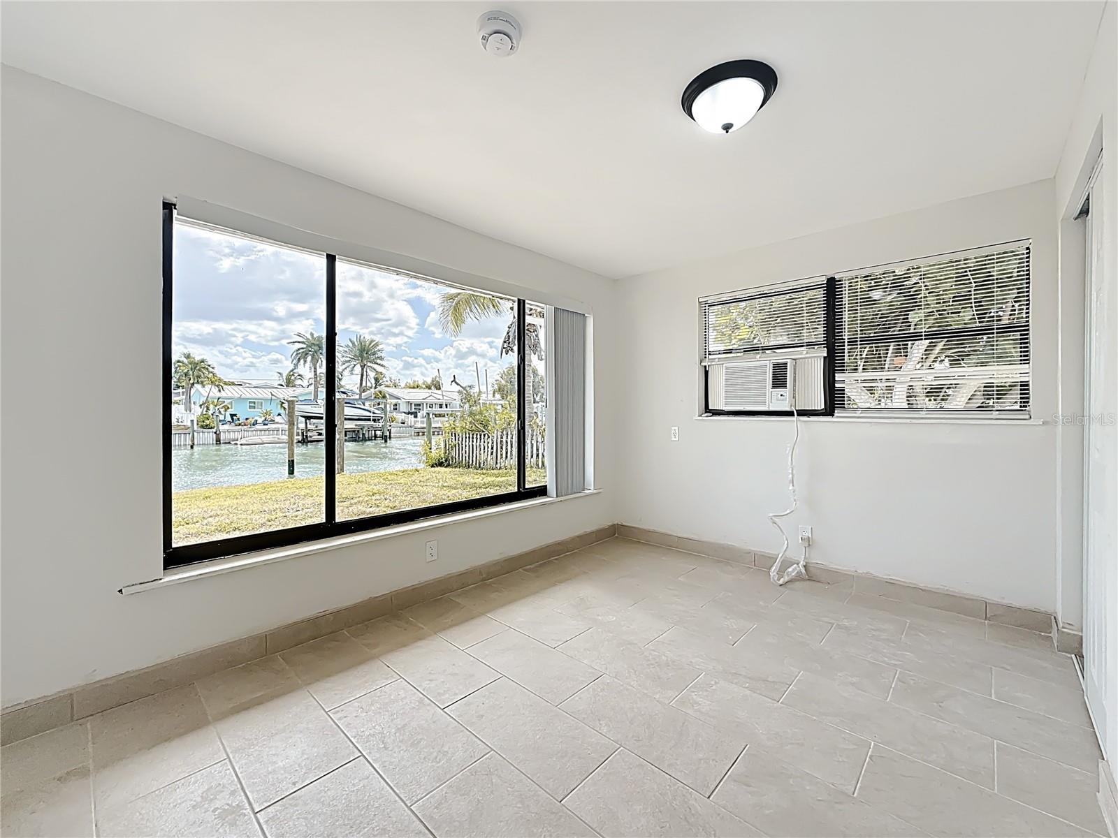 ISLAND ESTATES UNIT 1 SEC A - Residential Lease