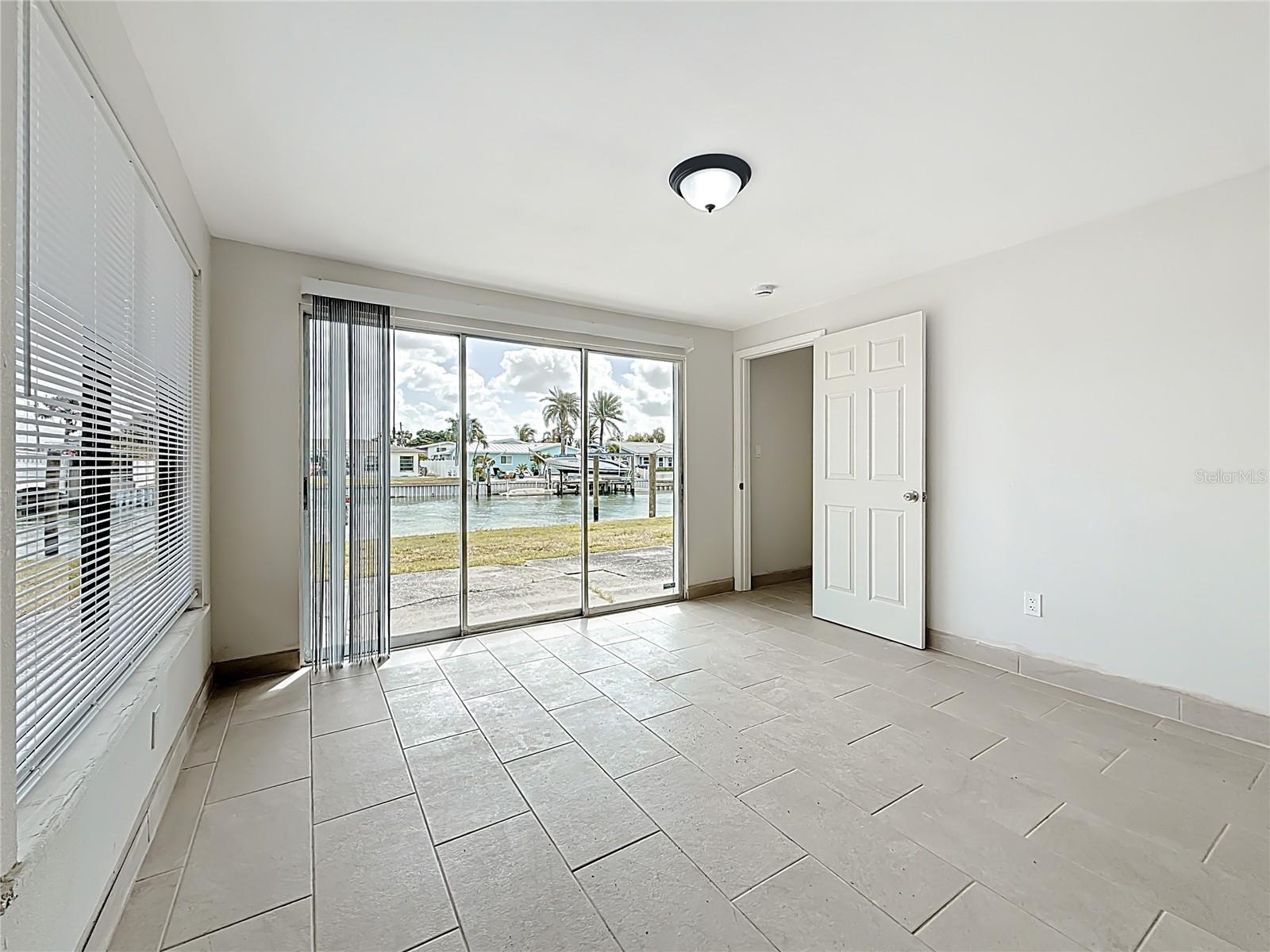 ISLAND ESTATES UNIT 1 SEC A - Residential Lease